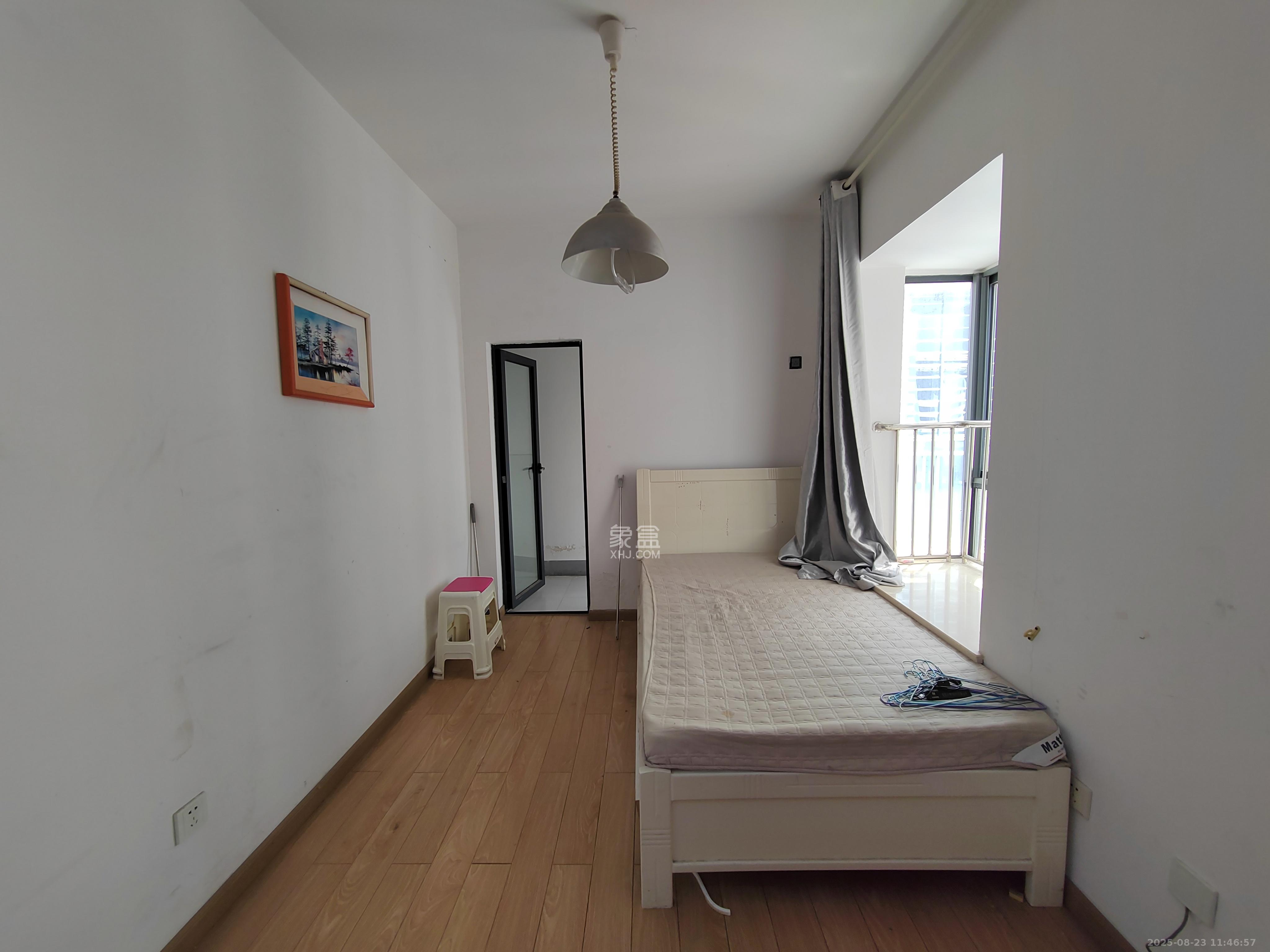 钰龙天下一期  3室2厅1卫    2300.0元/月 钰龙天下一期  3室2厅1卫    2300.0元/月室内图