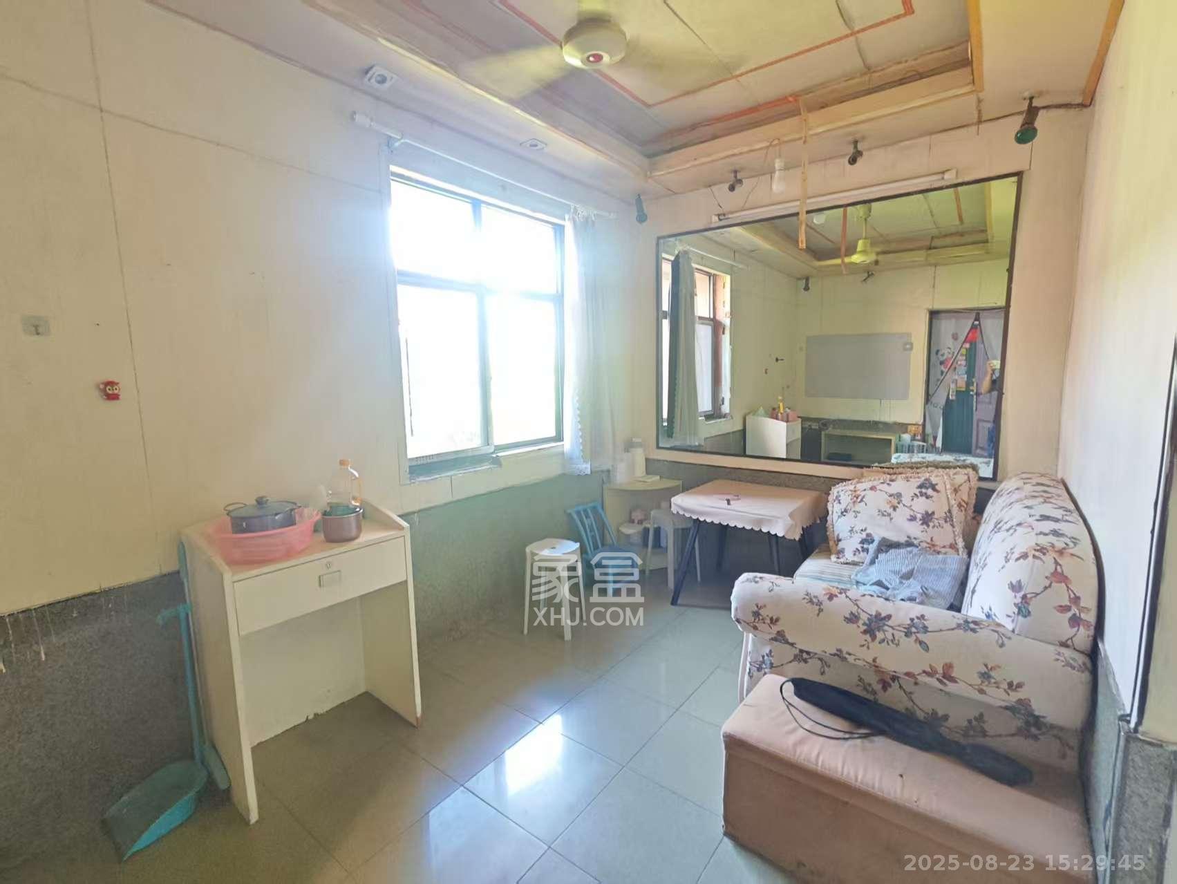 水泵厂宿舍 2室1厅1卫 1100.0元/月 水泵厂宿舍 2室1厅1卫 1100.0元/月室内图