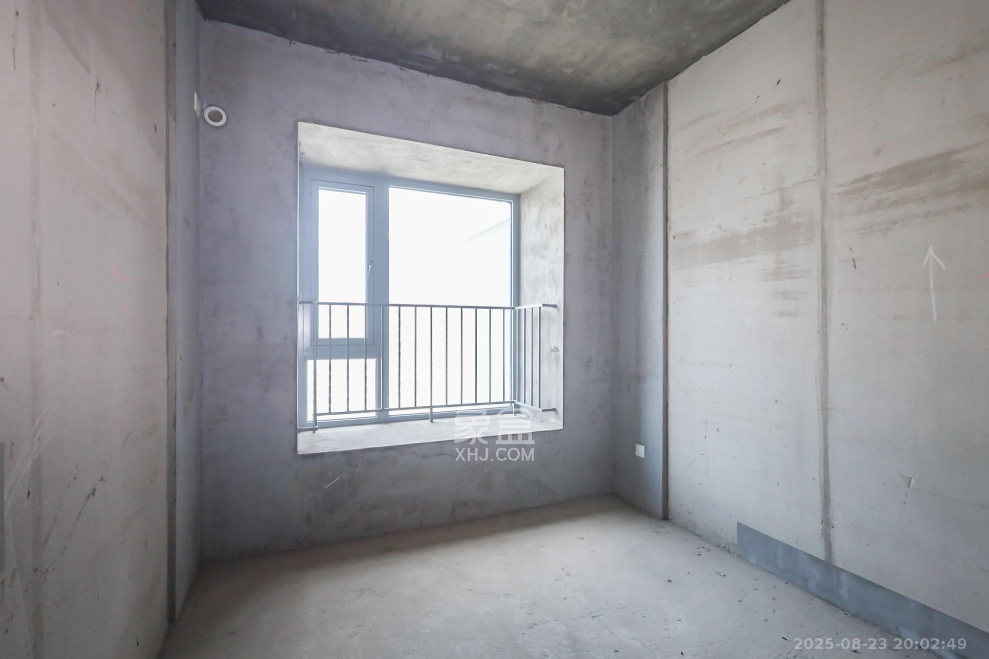 保利天禧C区 4室2厅2卫 235.0万 保利天禧C区 4室2厅2卫 235.0万卧室