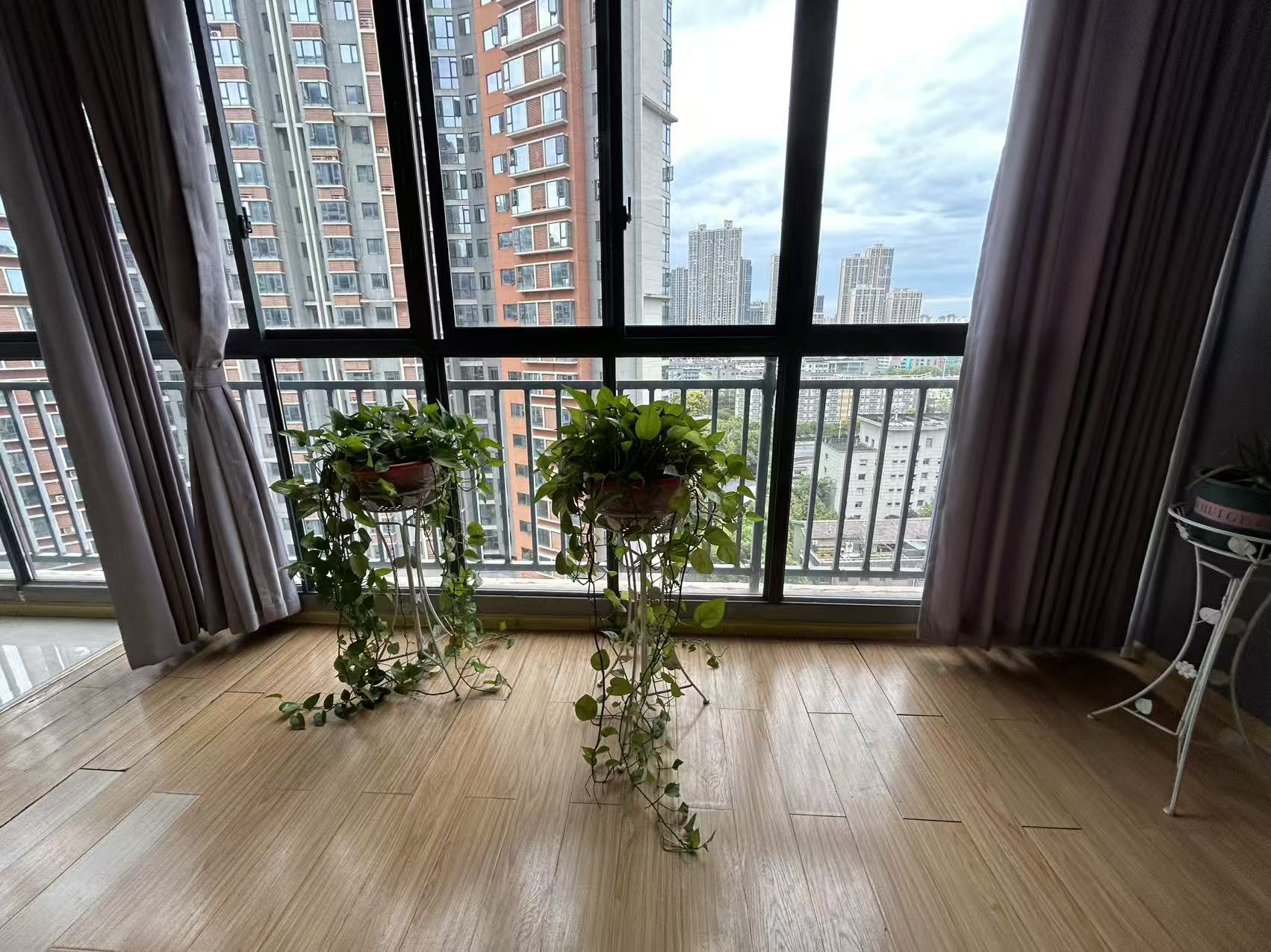 庐山春天早安华晨  1室2厅1卫    65.0万 庐山春天早安华晨  1室2厅1卫    65.0万室内图