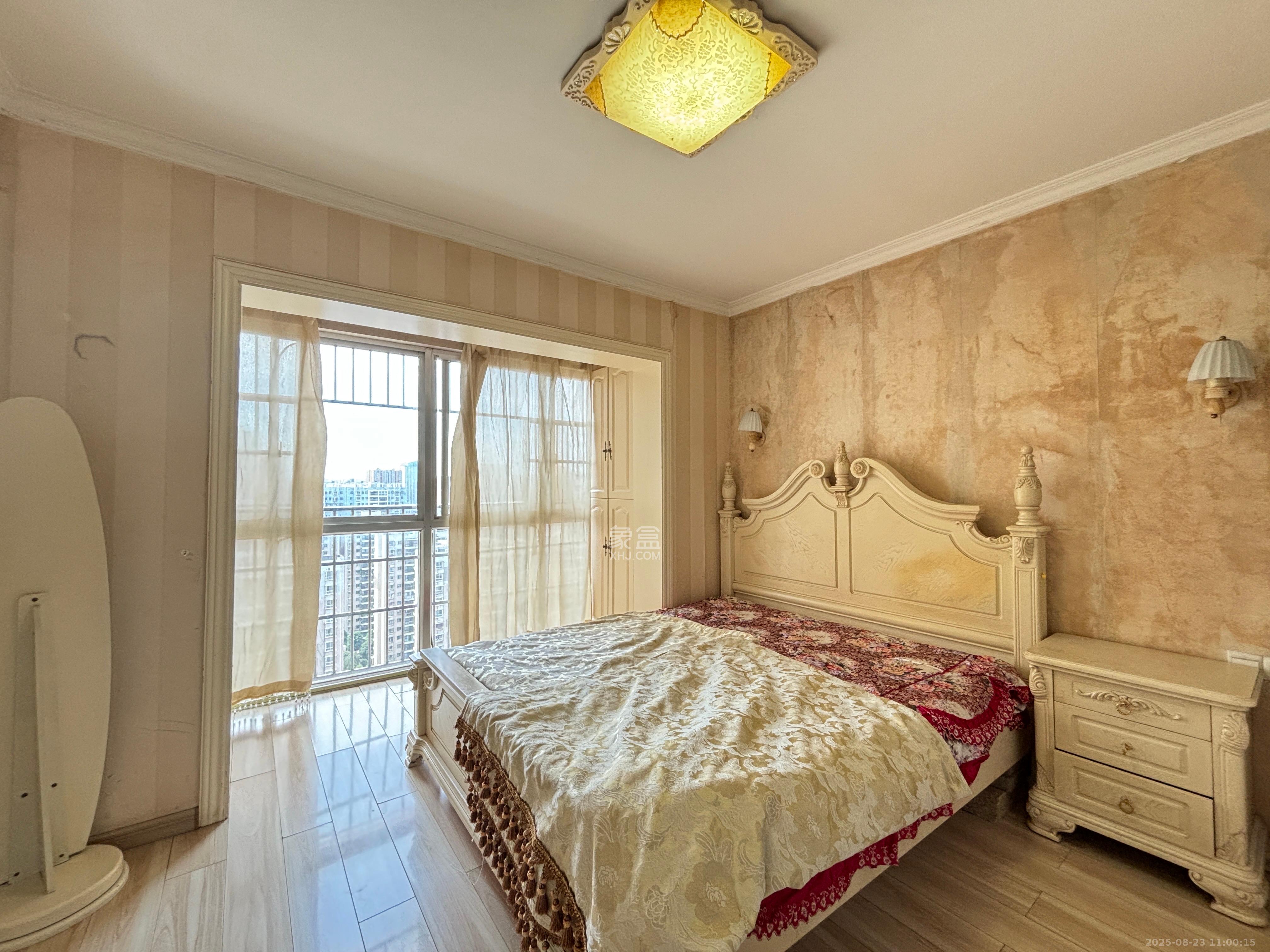 大塘湾公寓  4室2厅2卫    2500.0元/月 大塘湾公寓  4室2厅2卫    2500.0元/月室内图