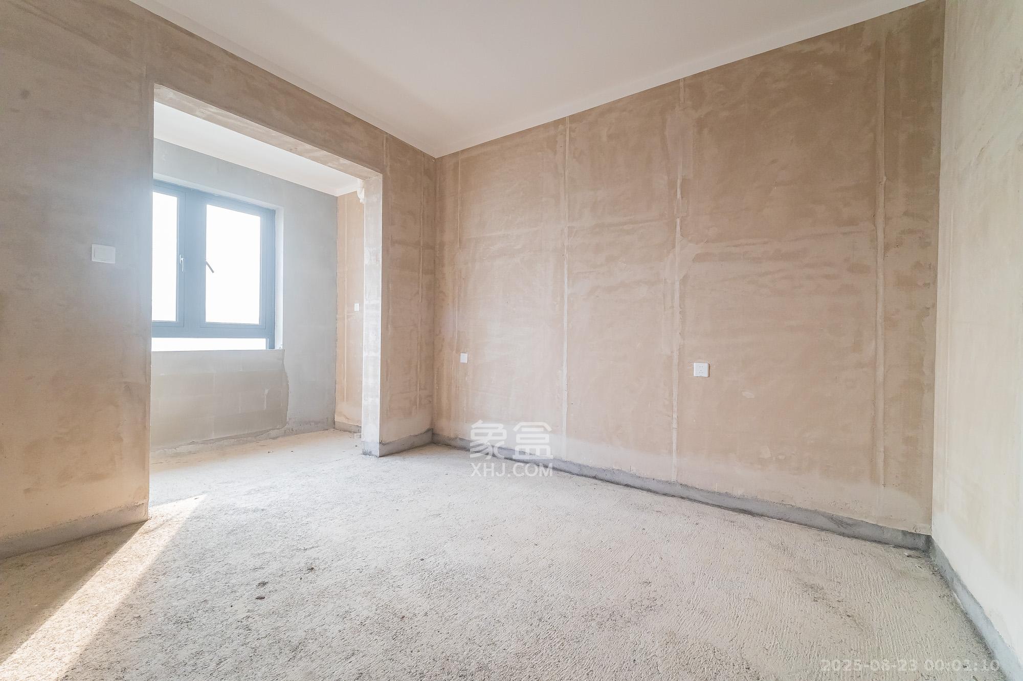 绿城美的明月江南 4室2厅2卫 143.0万 绿城美的明月江南 4室2厅2卫 143.0万其他