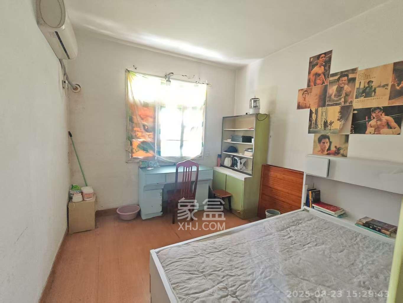 水泵厂宿舍 2室1厅1卫 1100.0元/月 水泵厂宿舍 2室1厅1卫 1100.0元/月室内图