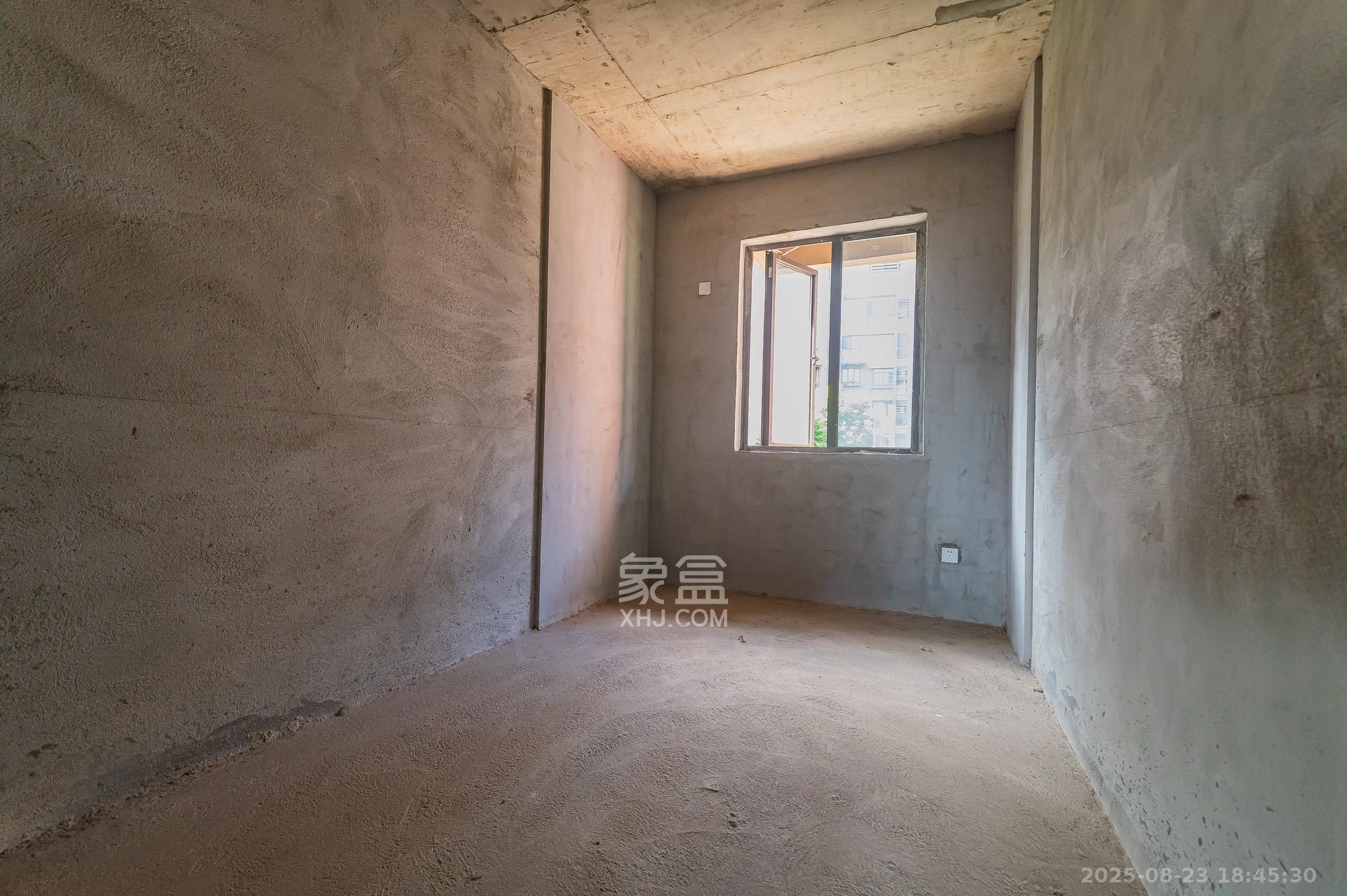 星湖湾二期洋房  5室2厅2卫    160.0万 星湖湾二期洋房  5室2厅2卫    160.0万其他