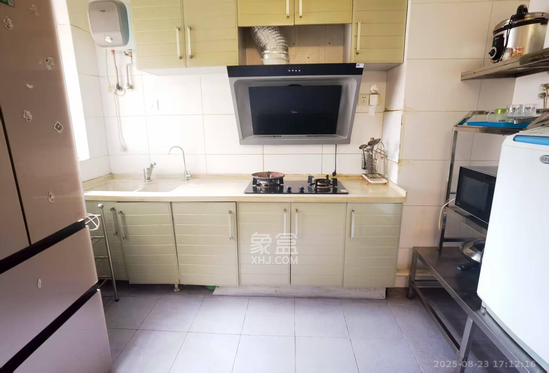 芙蓉同发 1室1厅1卫 2000.0元/月 芙蓉同发 1室1厅1卫 2000.0元/月室内图