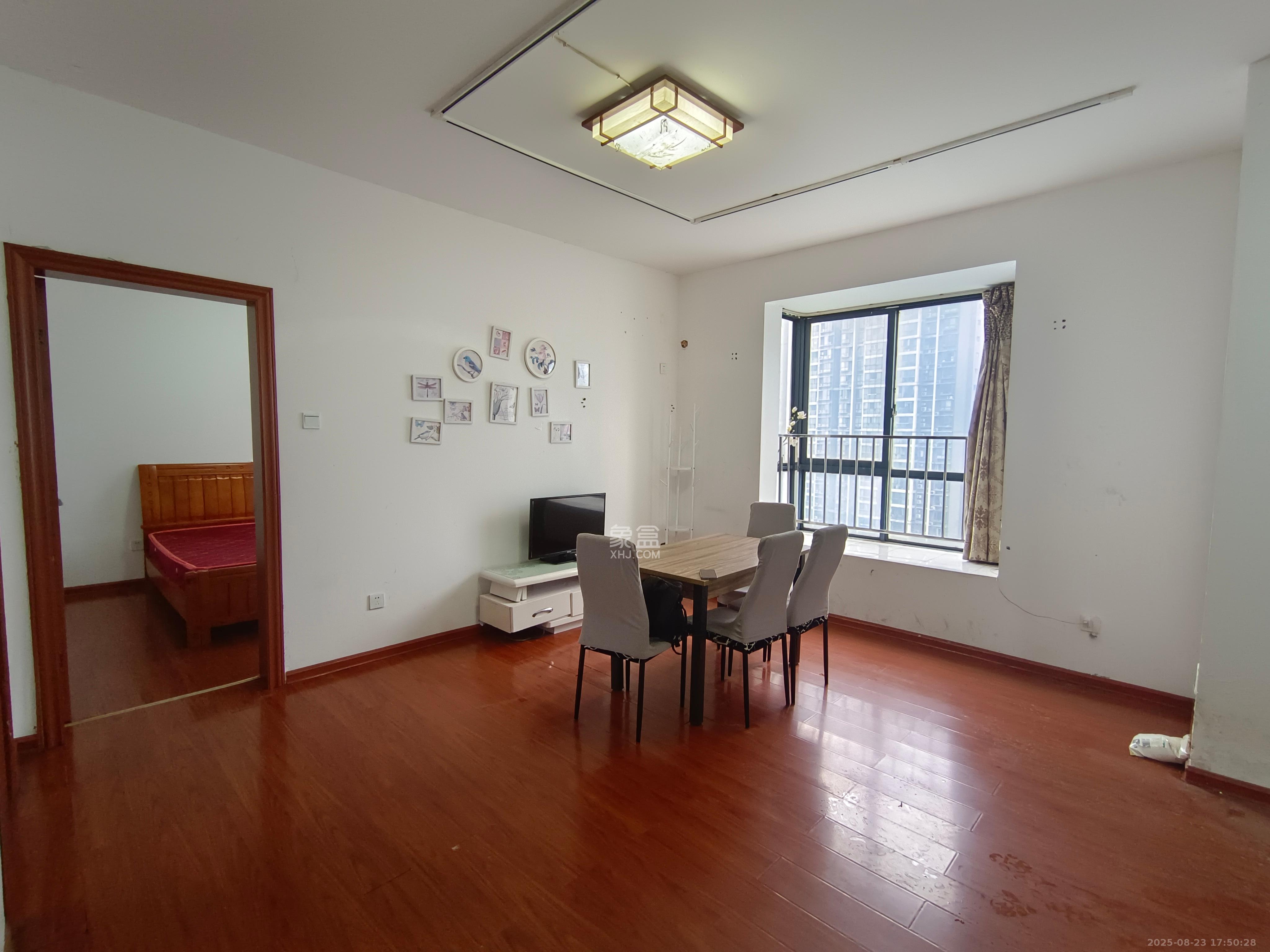 湘江世纪城悦江苑  2室2厅1卫    2000.0元/月 湘江世纪城悦江苑  2室2厅1卫    2000.0元/月室内图