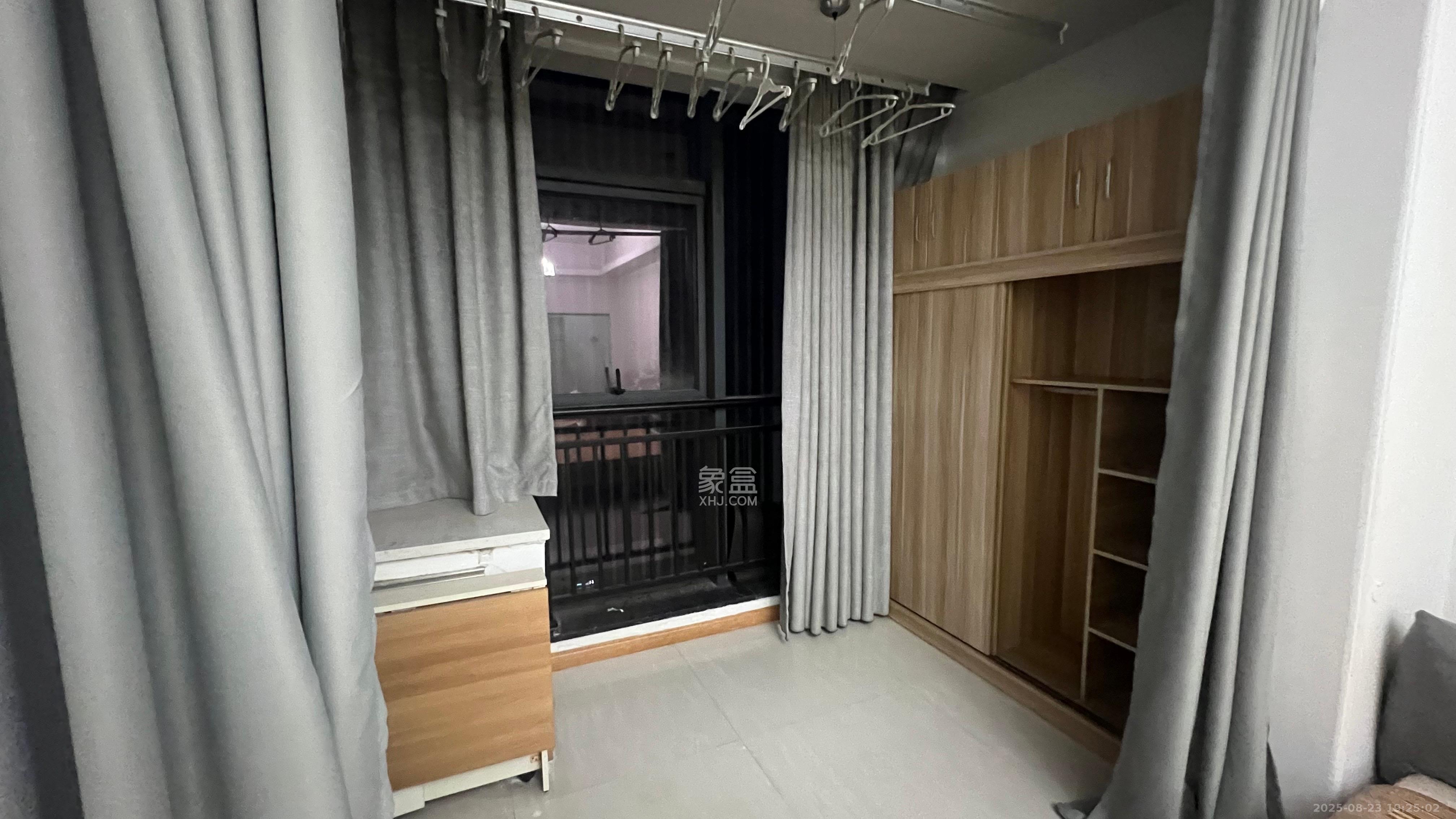 华侨假日中心（晟华苑）  1室1厅1卫    1500.0元/月室内图