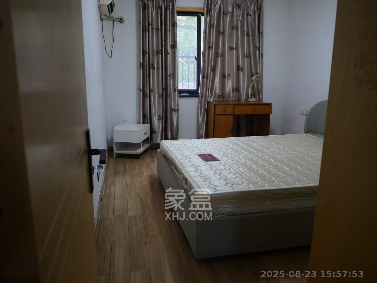 三江花中城  3室2厅2卫   2800.00元/月室内图
