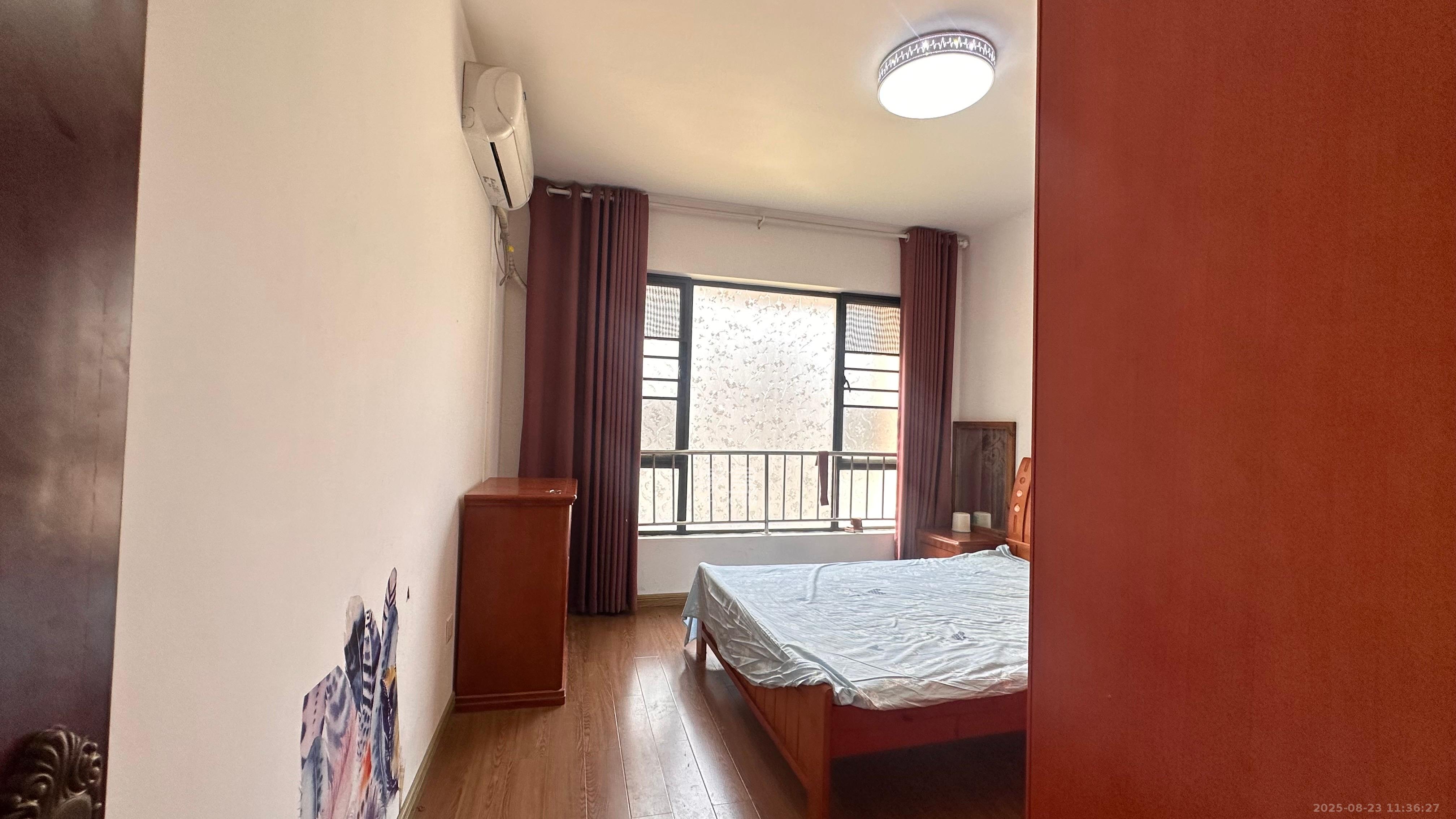 润和又一城 3室2厅1卫 1900.0元/月 润和又一城 3室2厅1卫 1900.0元/月室内图