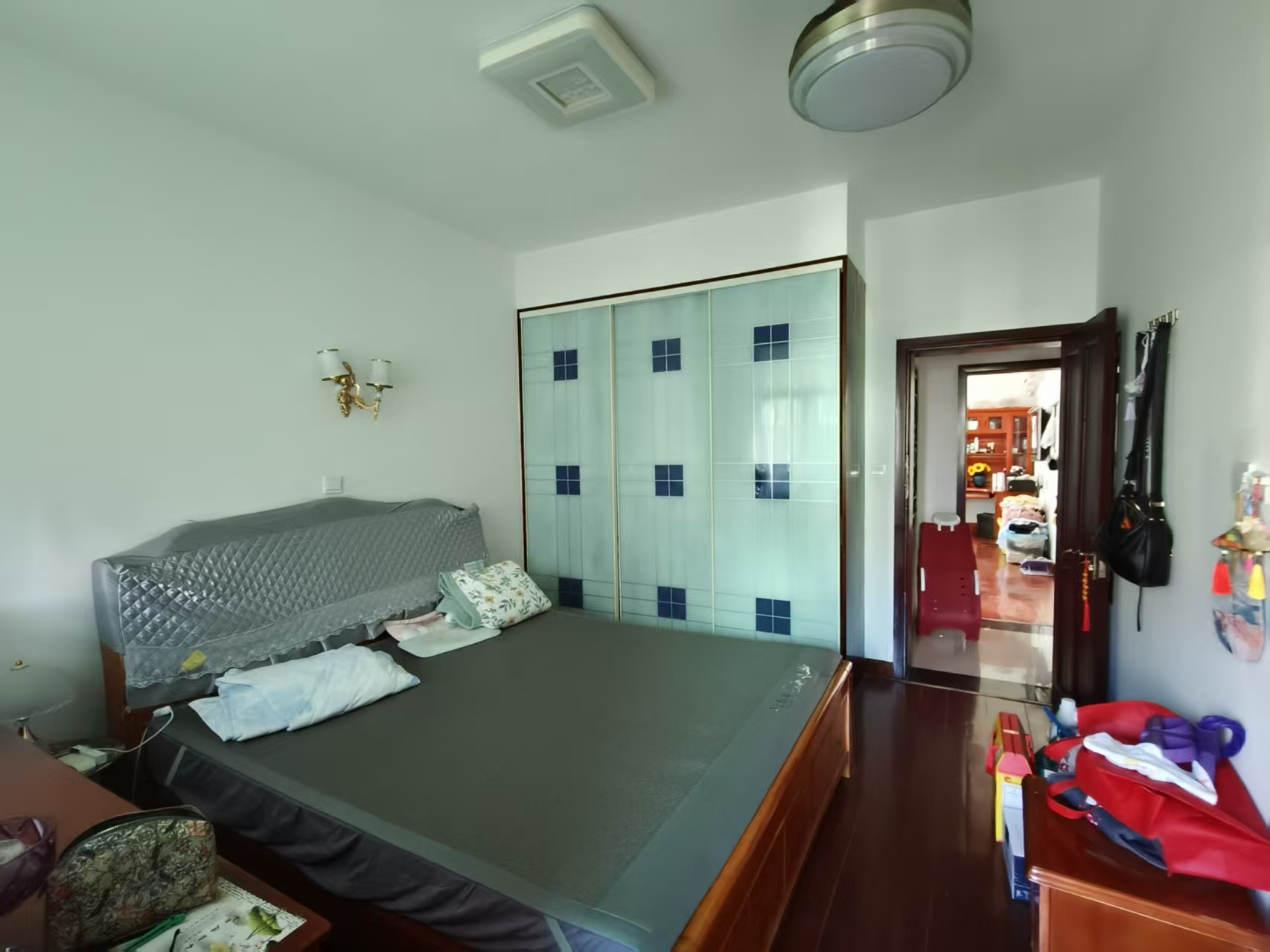 梓怡华盛家园 4室2厅2卫 70.0万 梓怡华盛家园 4室2厅2卫 70.0万室内图