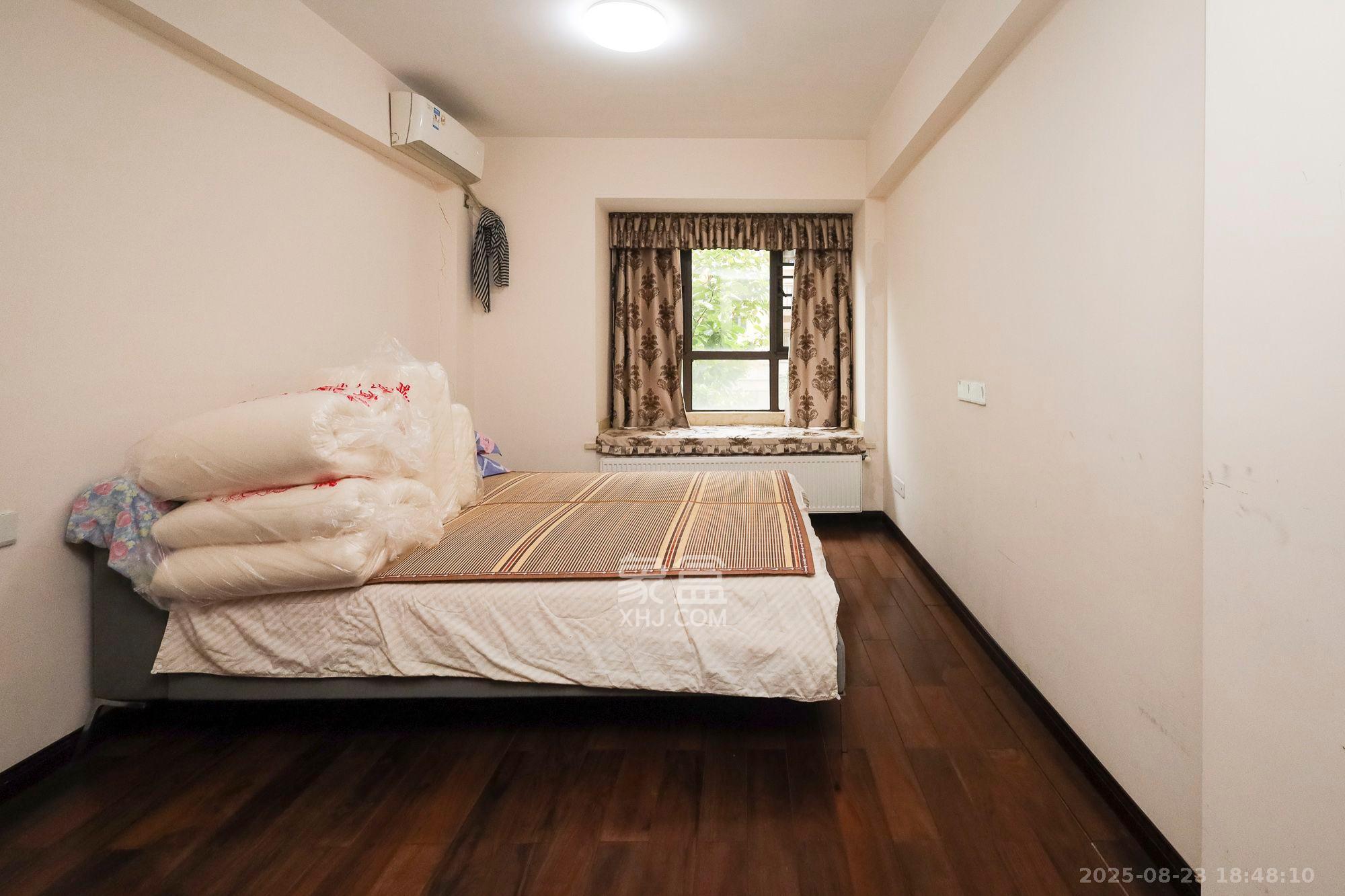 山语城二期 3室2厅1卫 2200.0元/月 山语城二期 3室2厅1卫 2200.0元/月室内图