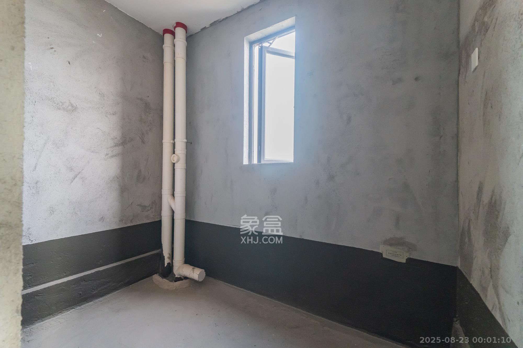 绿城美的明月江南 4室2厅2卫 143.0万 绿城美的明月江南 4室2厅2卫 143.0万其他