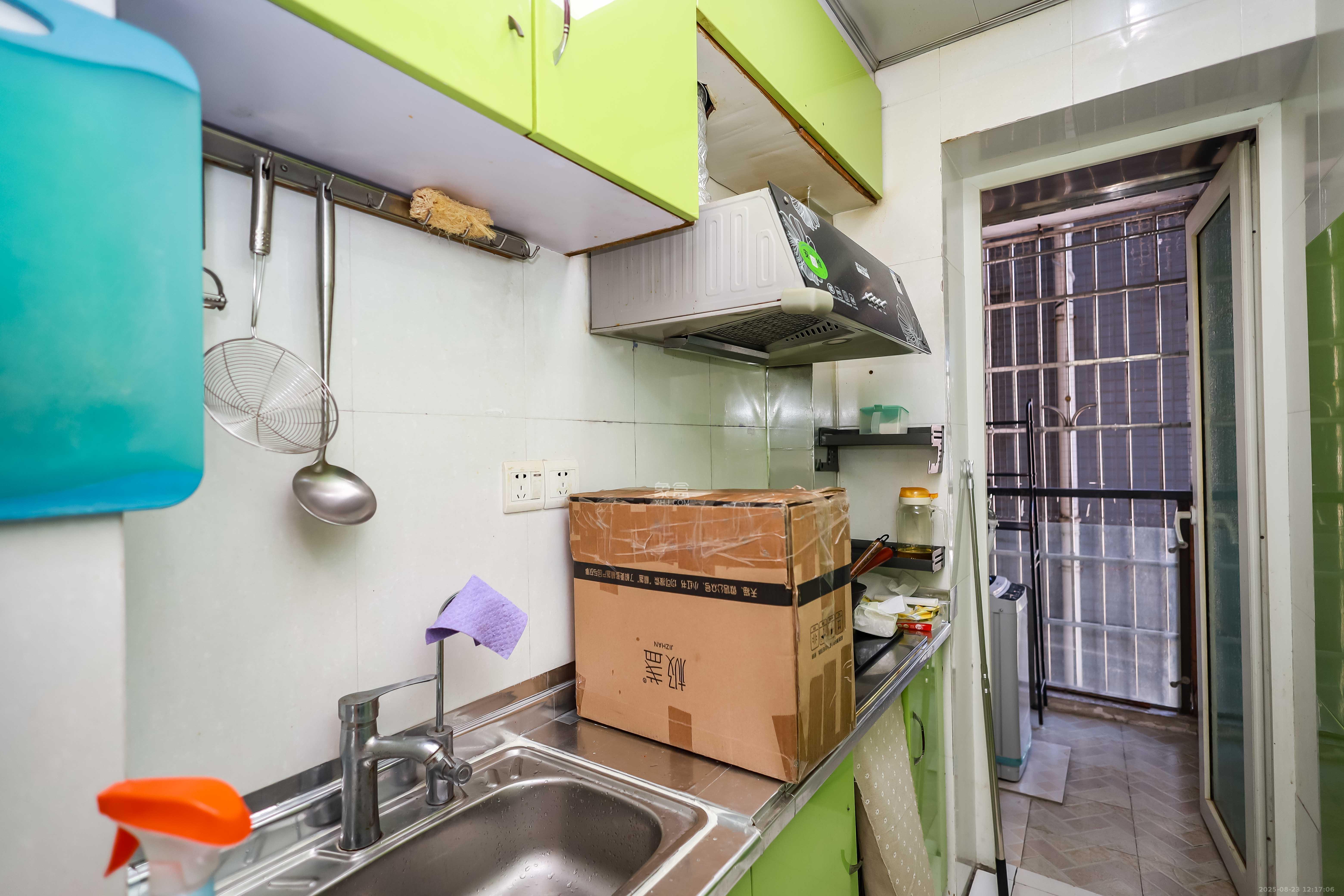 未来城科学家园  1室1厅1卫    30.0万 未来城科学家园  1室1厅1卫    30.0万厨房