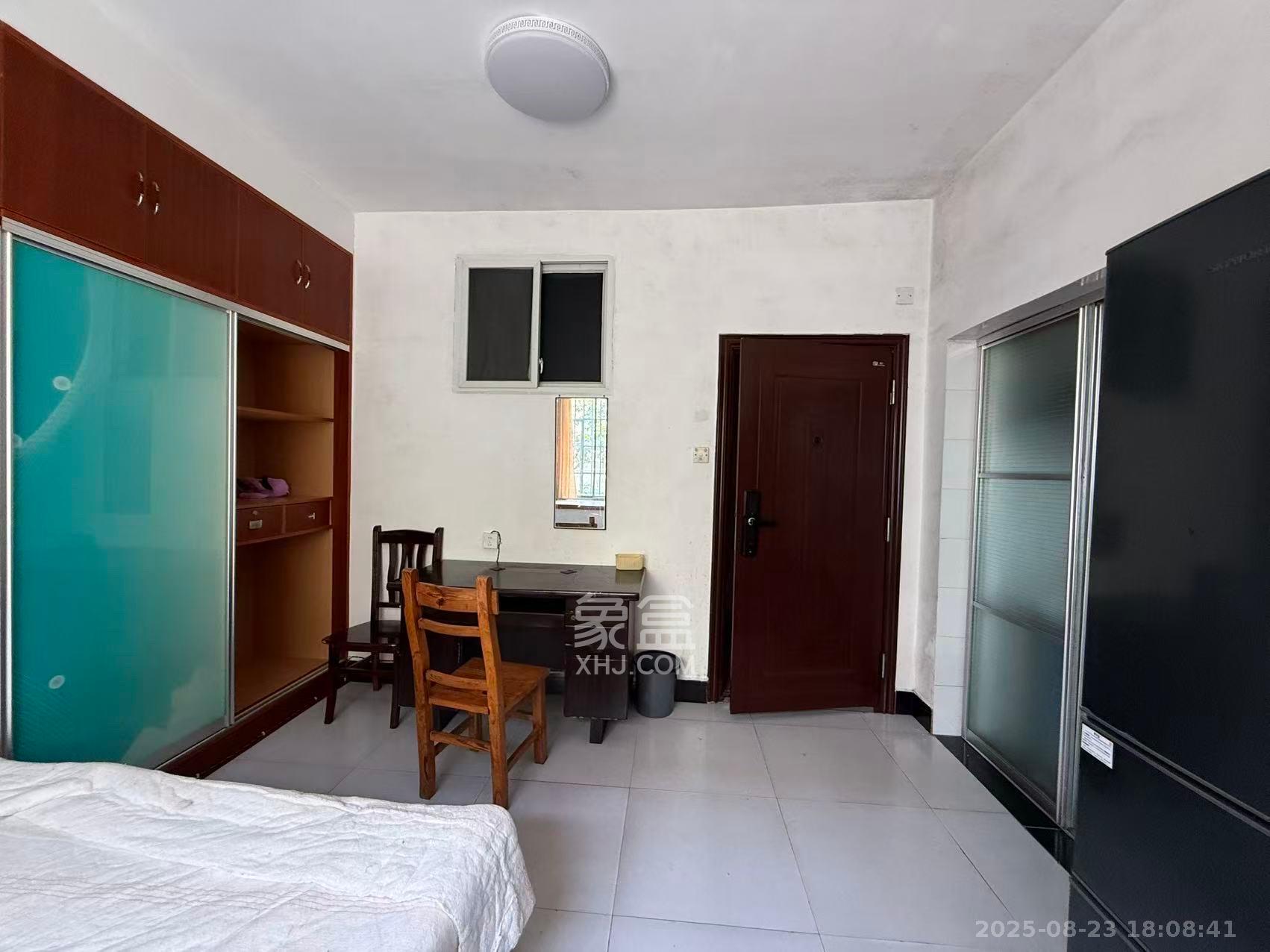 洋海塘小区 1室1厅1卫 900.0元/月 洋海塘小区 1室1厅1卫 900.0元/月室内图