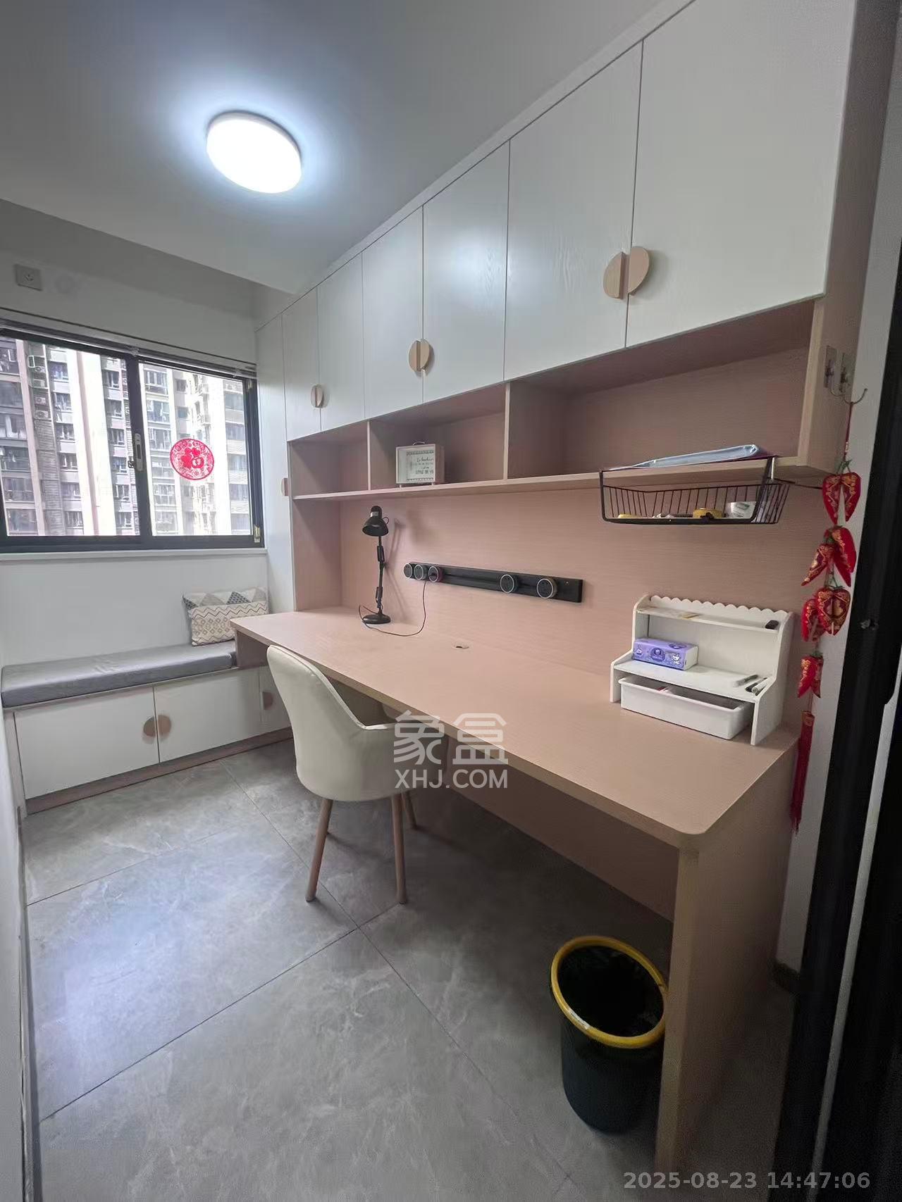时代倾城四期  4室2厅2卫   2900.00元/月室内图