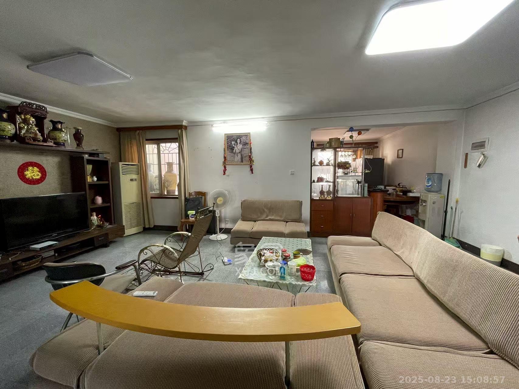 泰禹公馆  3室2厅2卫    1800.0元/月室内图