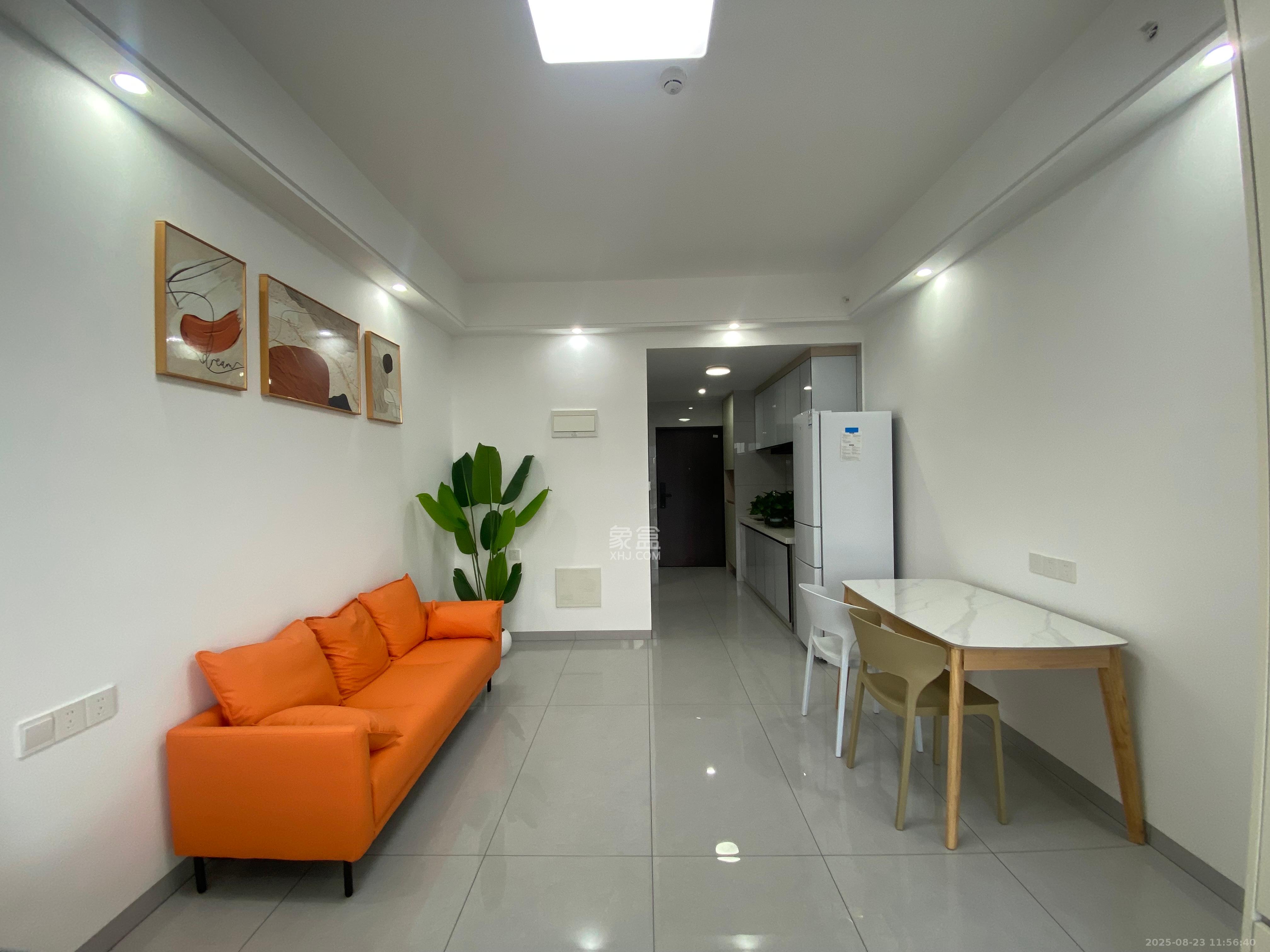 鄱阳汇金中心  1室1厅1卫    1500.0元/月 鄱阳汇金中心  1室1厅1卫    1500.0元/月