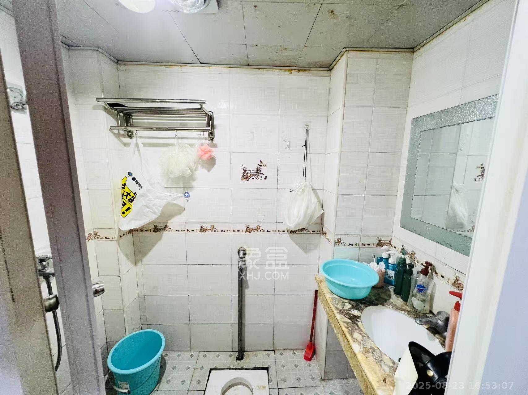 白沙晶城  1室1厅1卫    1500.0元/月 白沙晶城  1室1厅1卫    1500.0元/月室内图