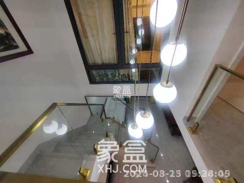 卓越江岸  1室0厅0卫    2600.0元/月 卓越江岸  1室0厅0卫    2600.0元/月室内图