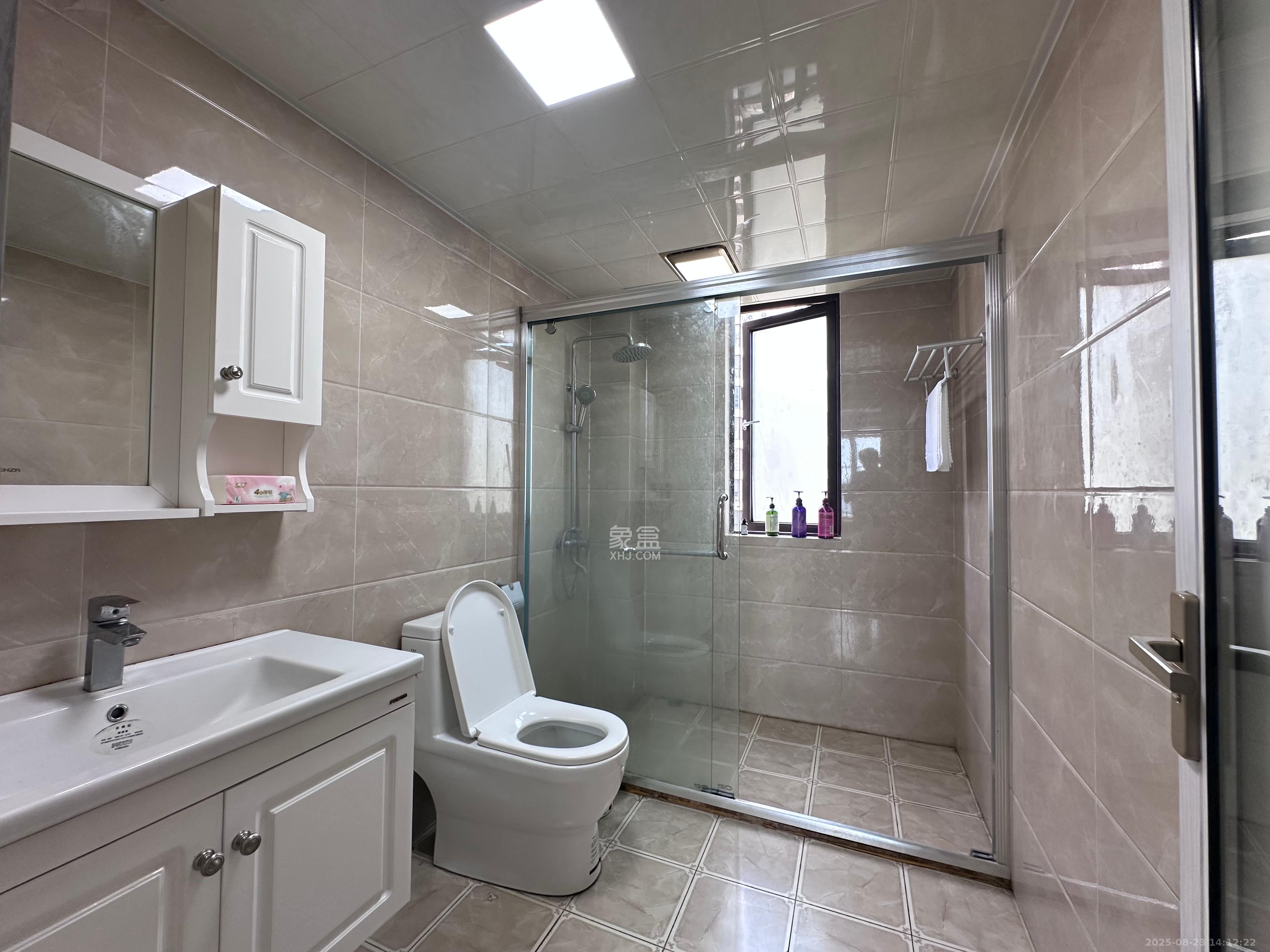 尚鑫海悦(新长海尚海城) 4室2厅2卫 2880.0元/月 尚鑫海悦(新长海尚海城) 4室2厅2卫 2880.0元/月室内图