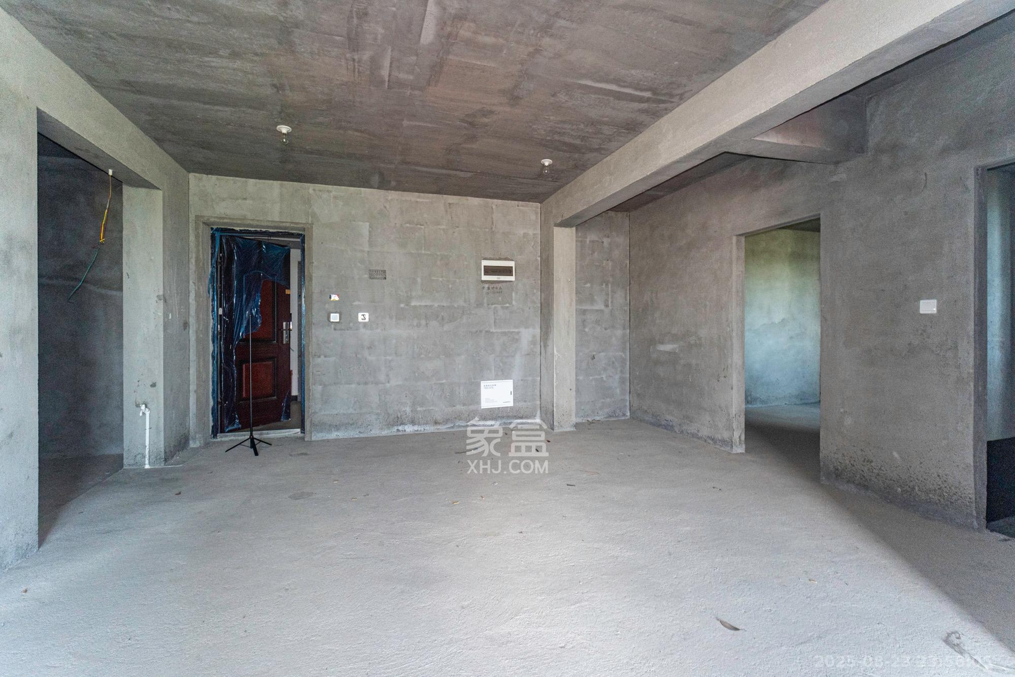 中安善化国际 3室2厅2卫 60.0万 中安善化国际 3室2厅2卫 60.0万客厅