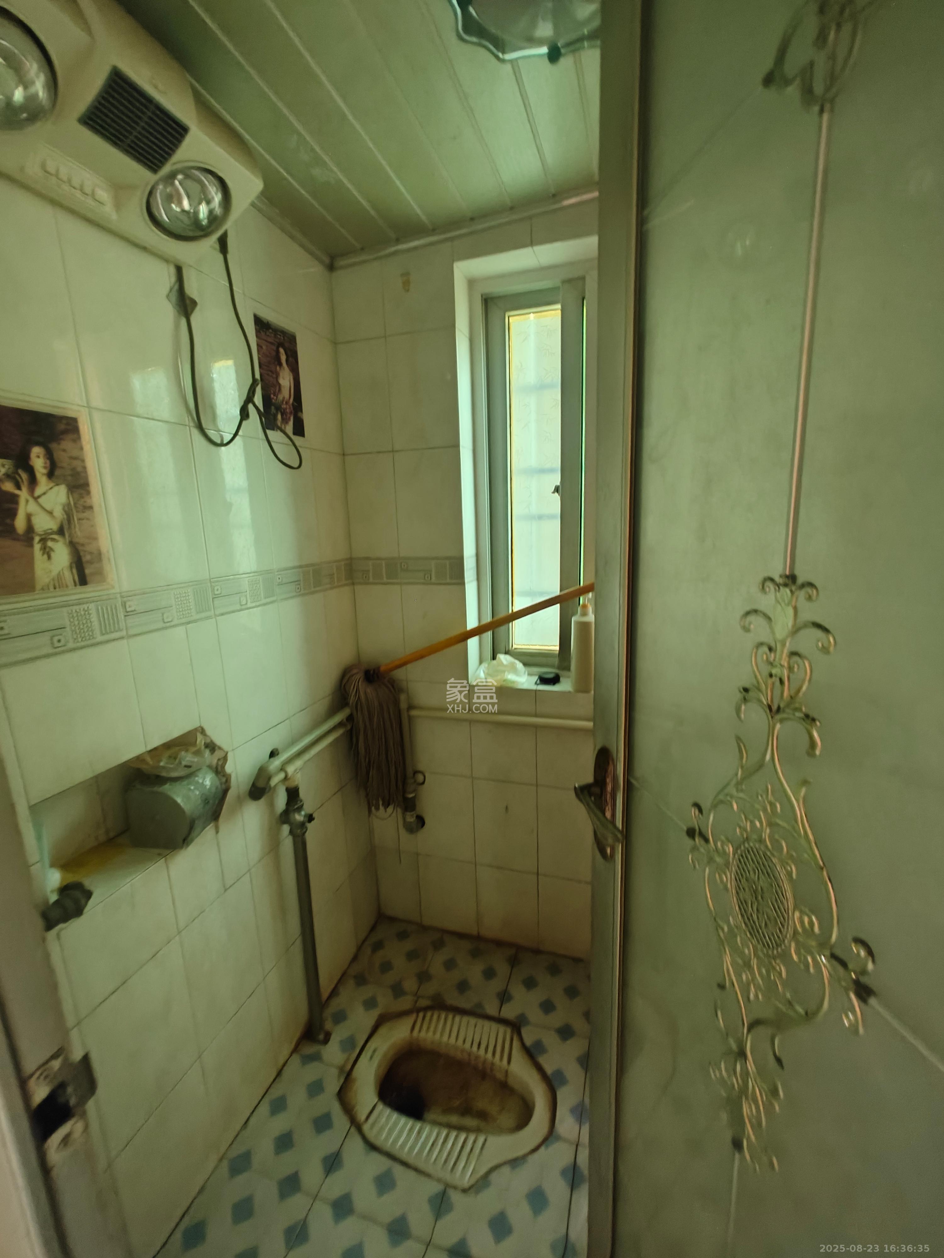 恩瑞麓山名园(龙王港小区) 3室2厅2卫 1600.0元/月 恩瑞麓山名园(龙王港小区) 3室2厅2卫 1600.0元/月室内图