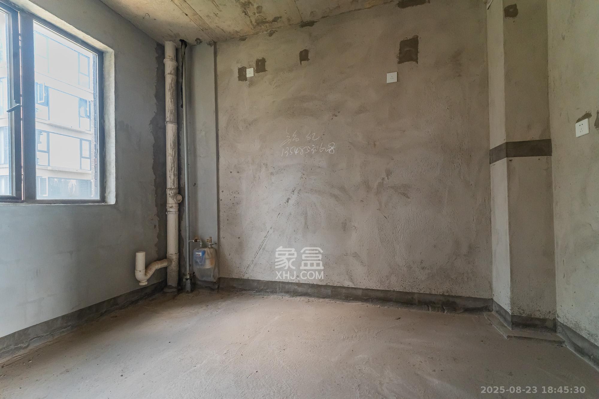 星湖湾二期洋房  5室2厅2卫    160.0万 星湖湾二期洋房  5室2厅2卫    160.0万其他