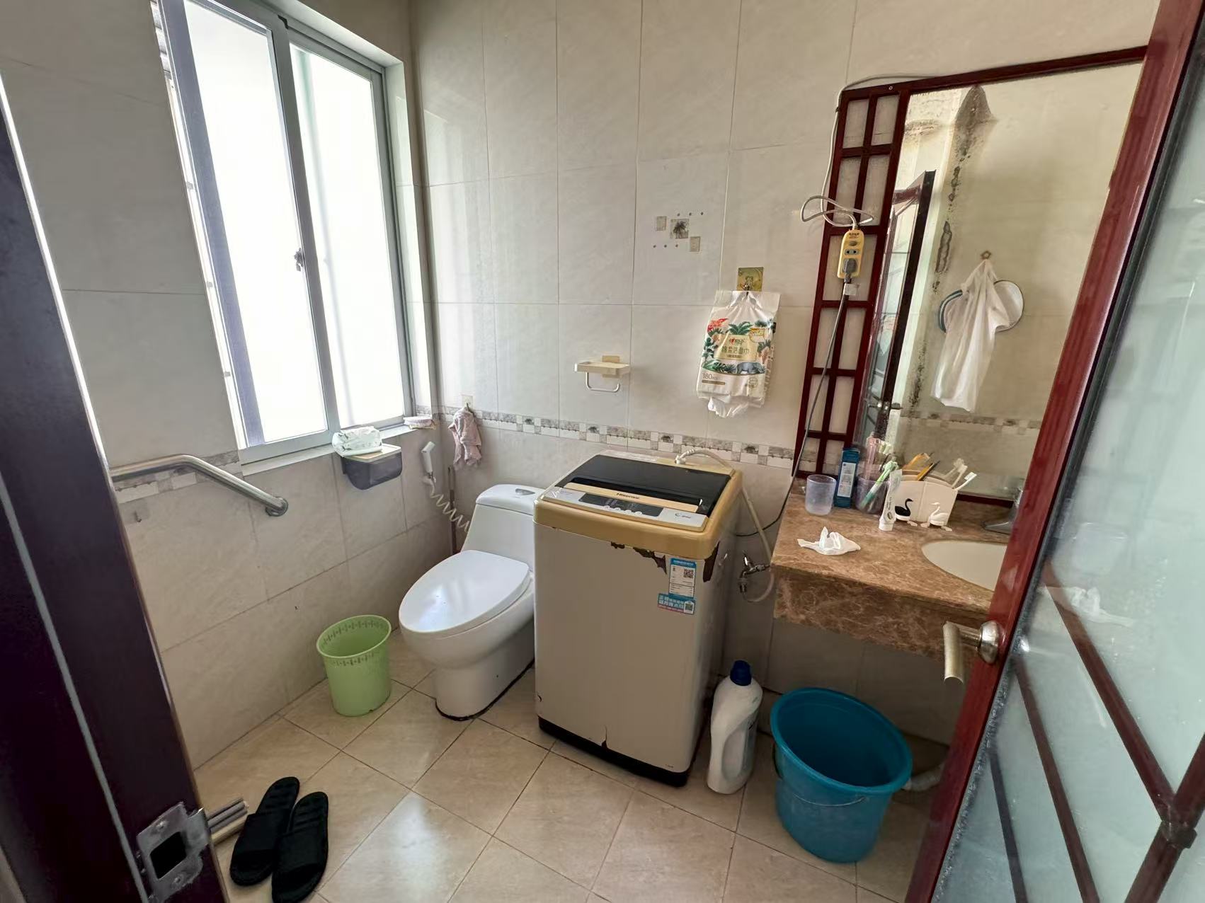 环海大厦  3室2厅2卫   98.00万室内图
