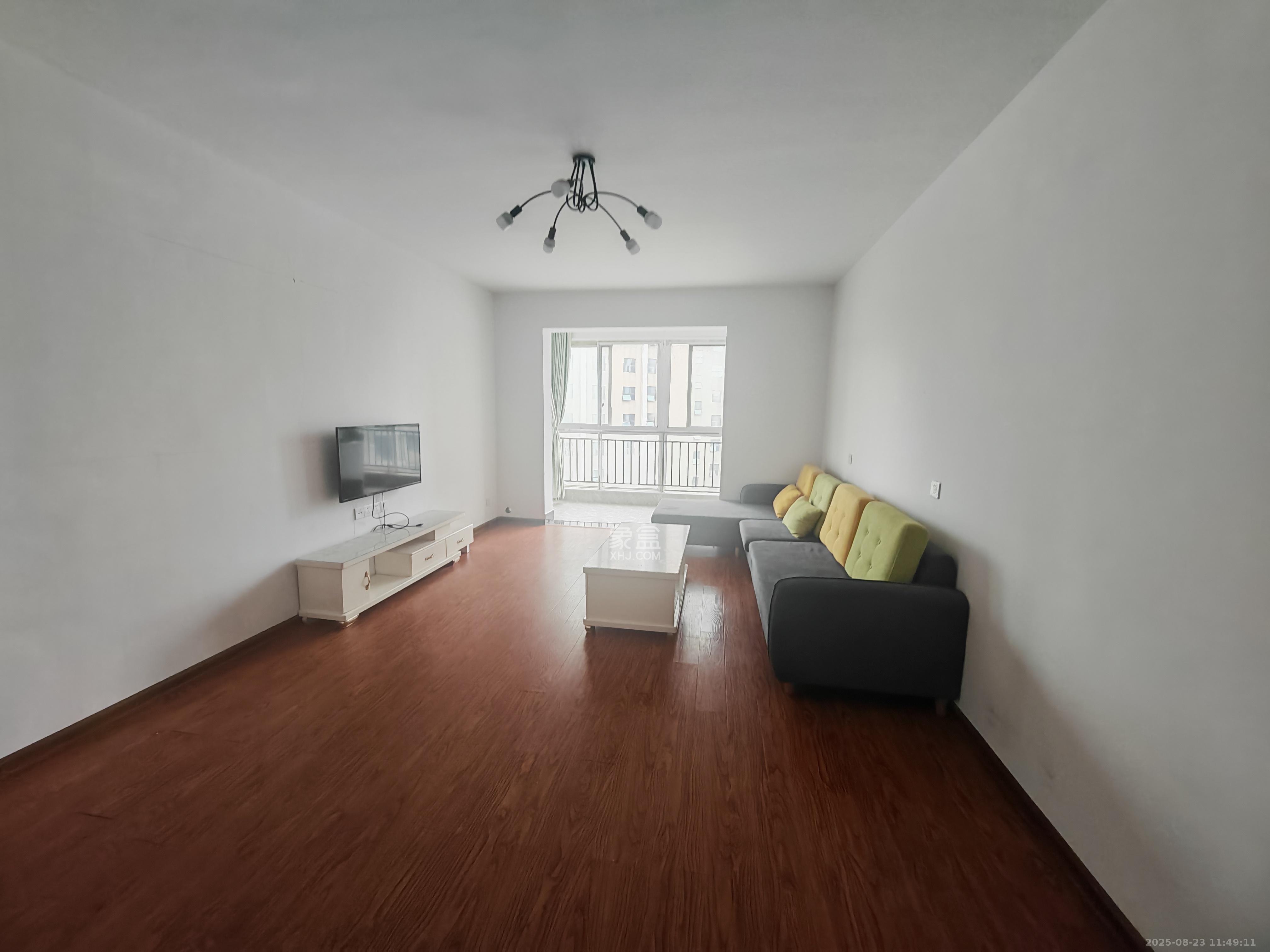 水映青山  2室2厅1卫    2000.0元/月 水映青山  2室2厅1卫    2000.0元/月室内图