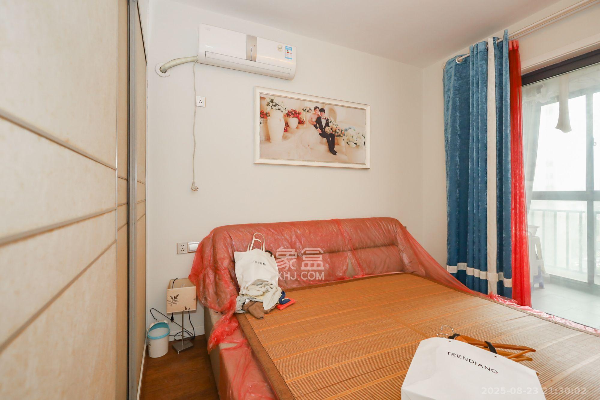 天骄福邸  3室2厅1卫    2700.0元/月室内图