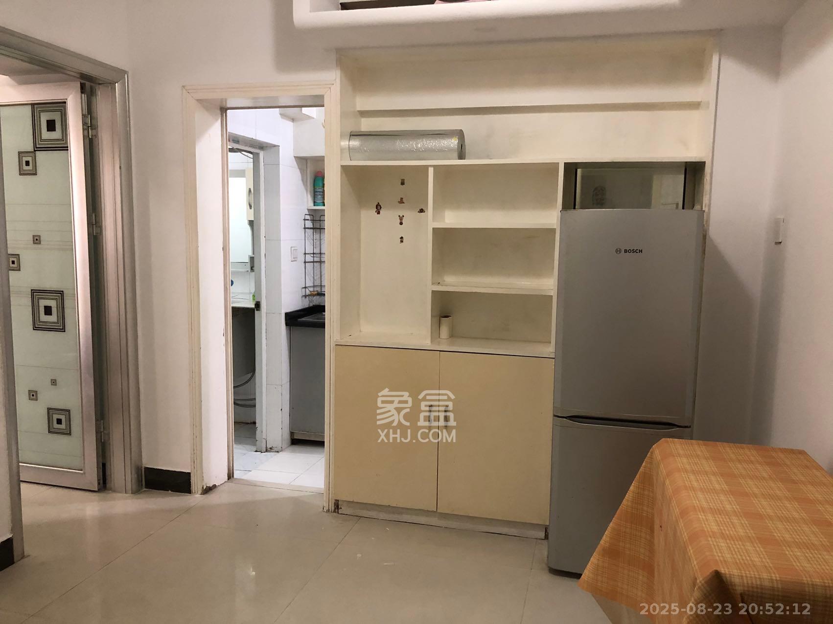 御景龙城  1室1厅1卫    1200.0元/月