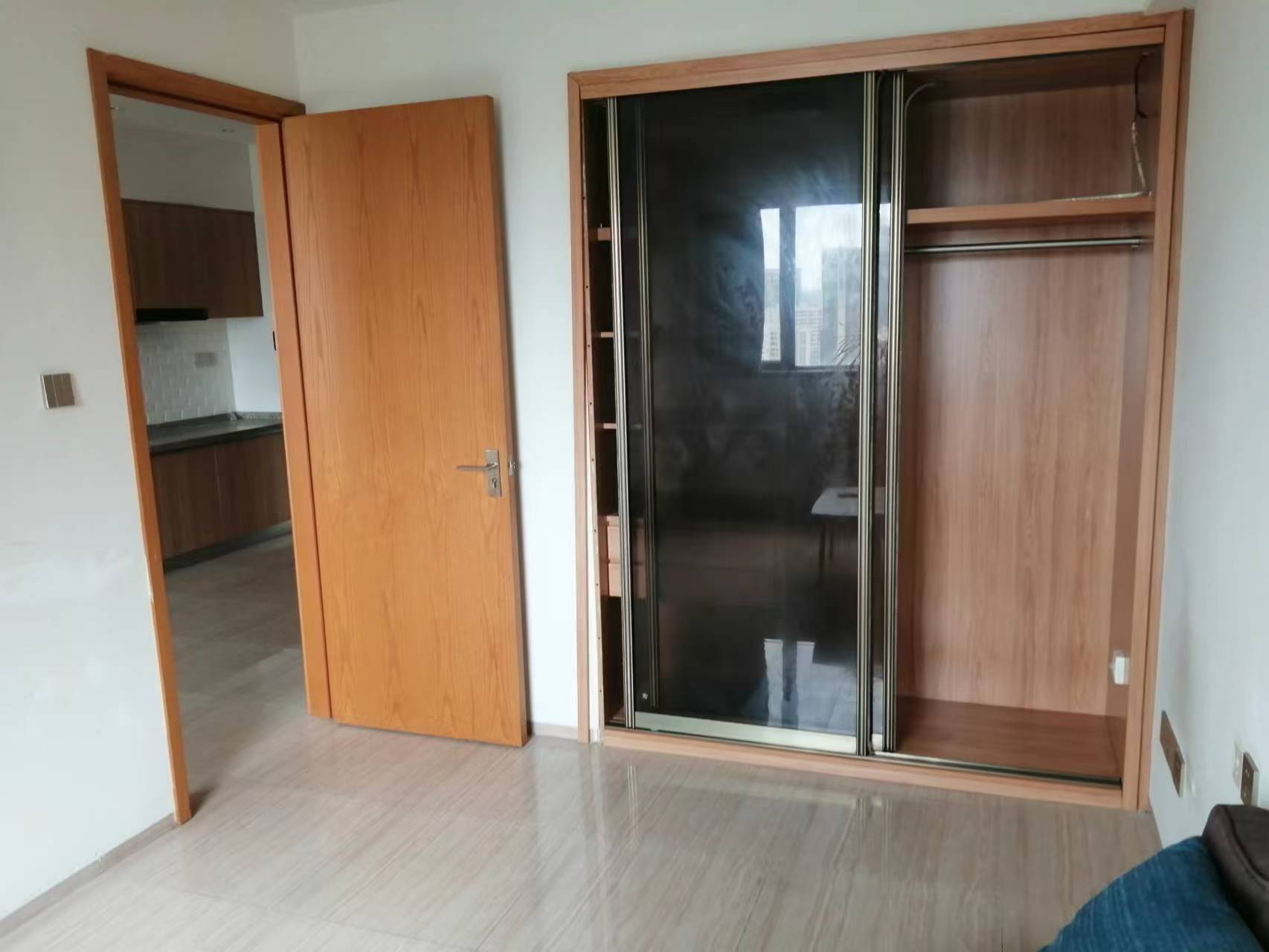 海航豪庭北苑 1室1厅1卫 2000.0元/月 海航豪庭北苑 1室1厅1卫 2000.0元/月室内图