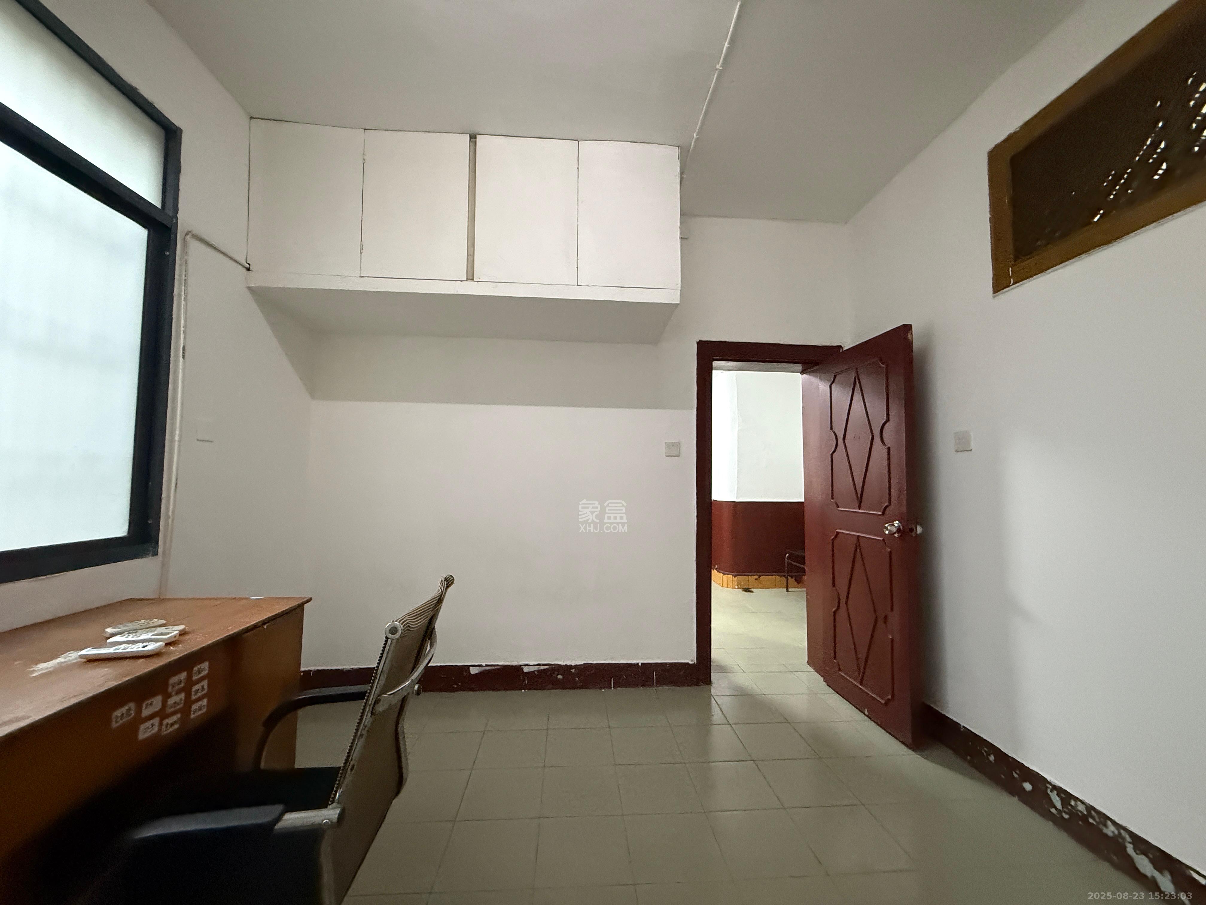 东二环黄兴医院宿舍(长峰医院宿舍、湘城医院) 3室1厅1卫 1800.0元/月 东二环黄兴医院宿舍(长峰医院宿舍、湘城医院) 3室1厅1卫 1800.0元/月室内图