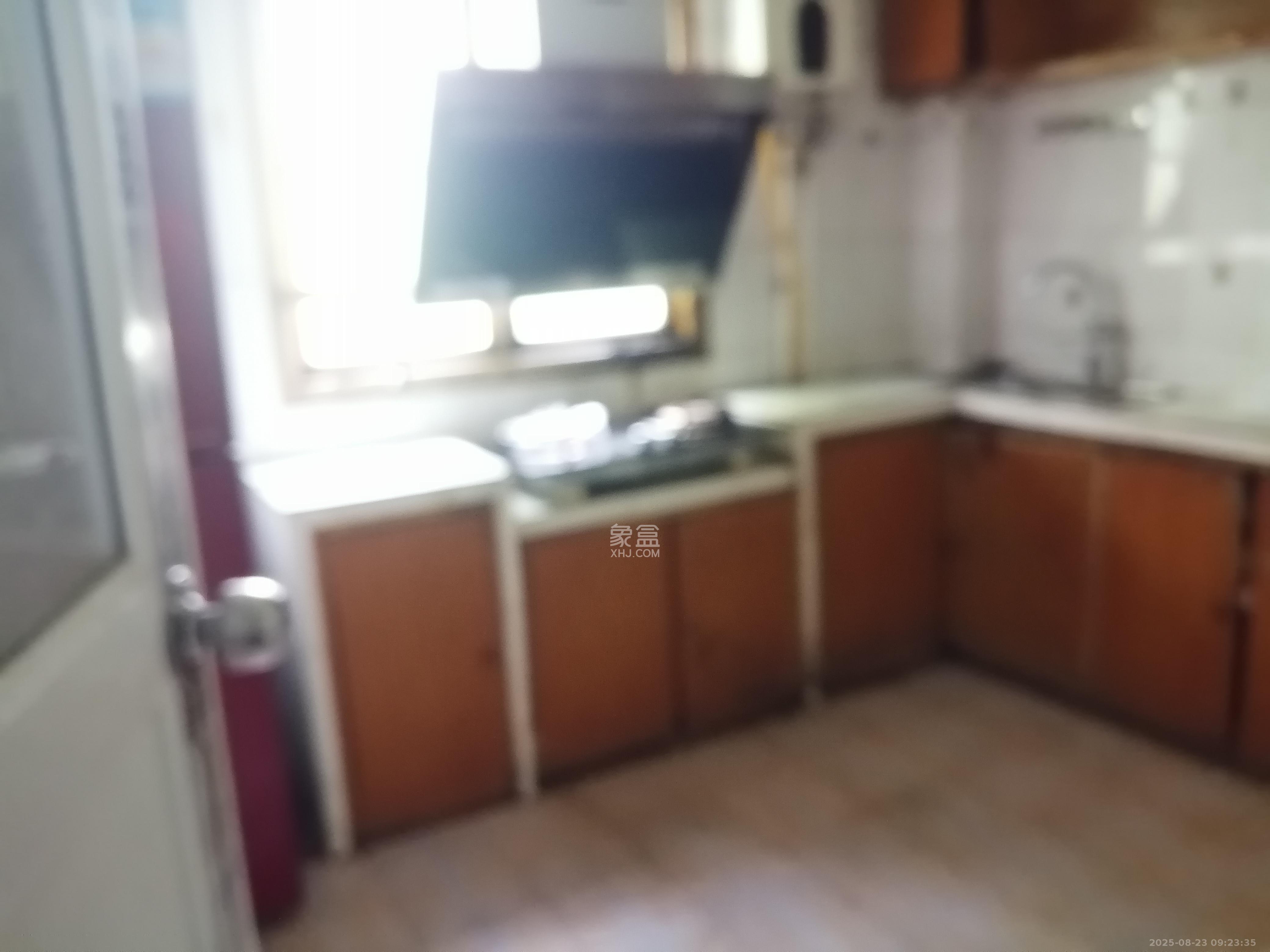 广厦新村 3室1厅1卫 1600.0元/月 广厦新村 3室1厅1卫 1600.0元/月室内图