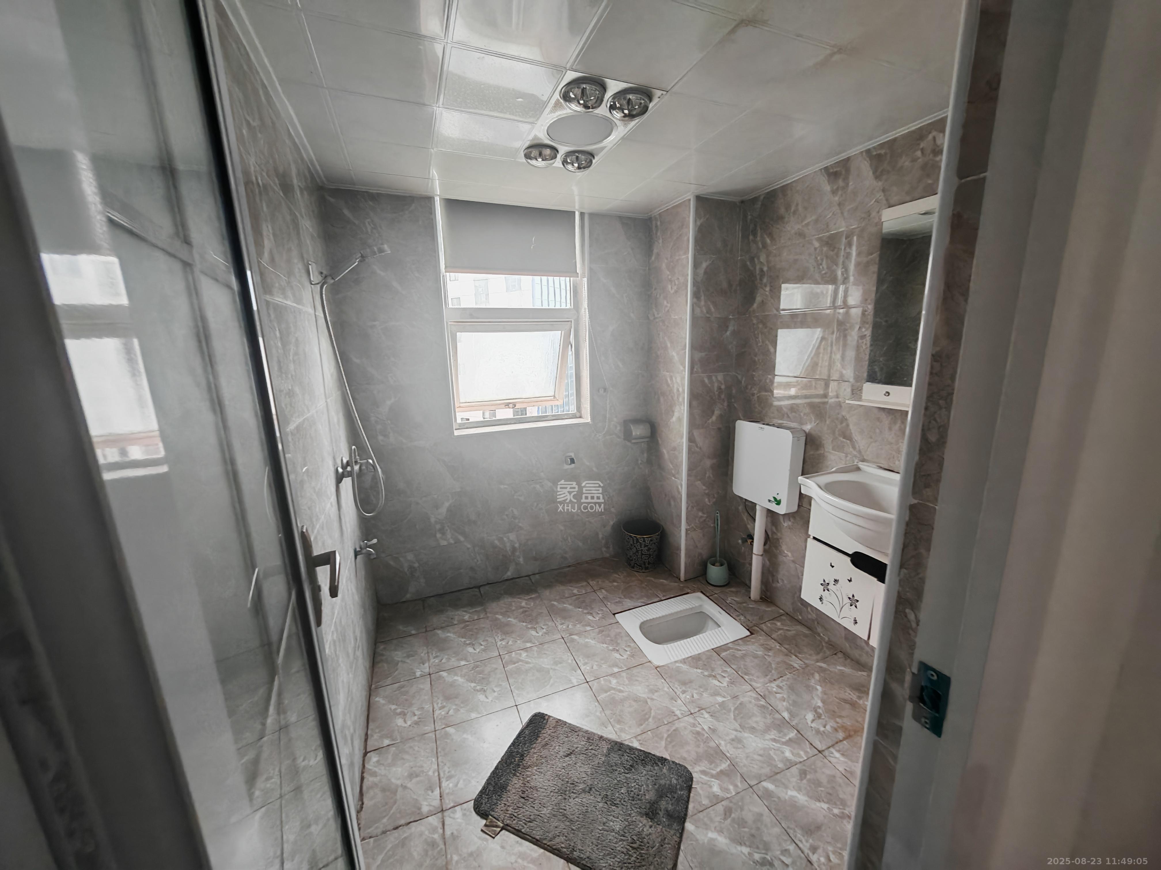 水映青山  2室2厅1卫    2000.0元/月 水映青山  2室2厅1卫    2000.0元/月室内图