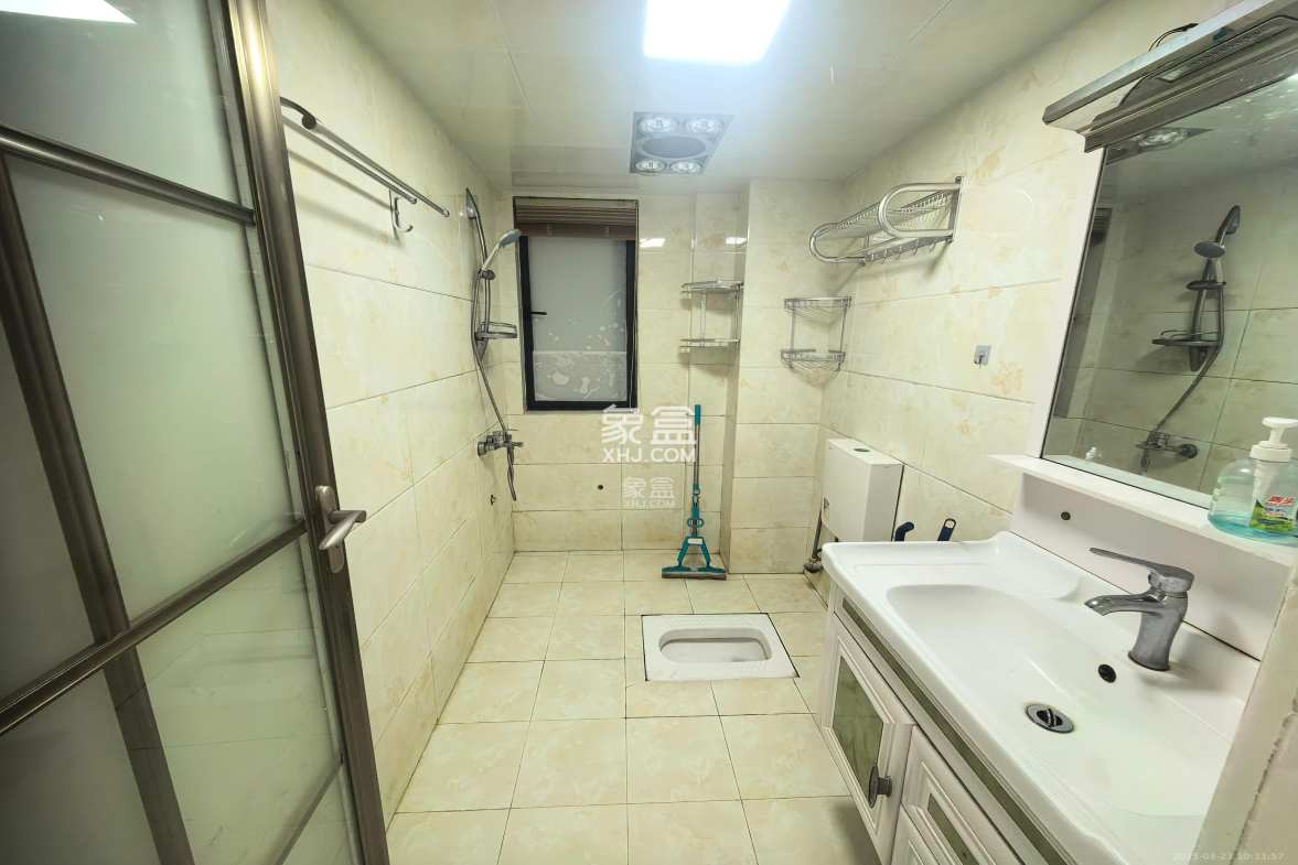 方略城市广场 3室1厅1卫 2200.0元/月 方略城市广场 3室1厅1卫 2200.0元/月室内图