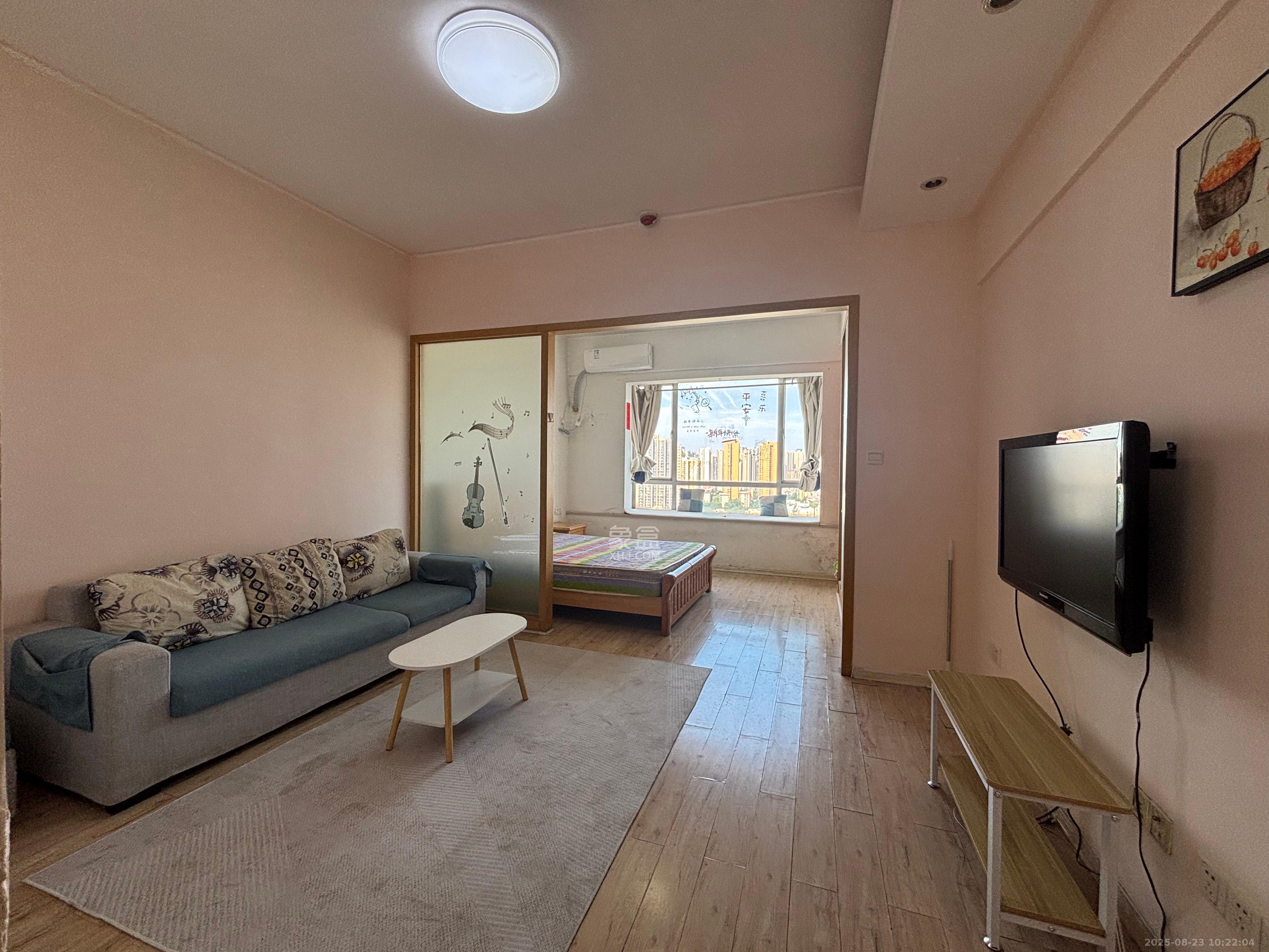 通华天都  1室1厅1卫    1600.0元/月 通华天都  1室1厅1卫    1600.0元/月室内图