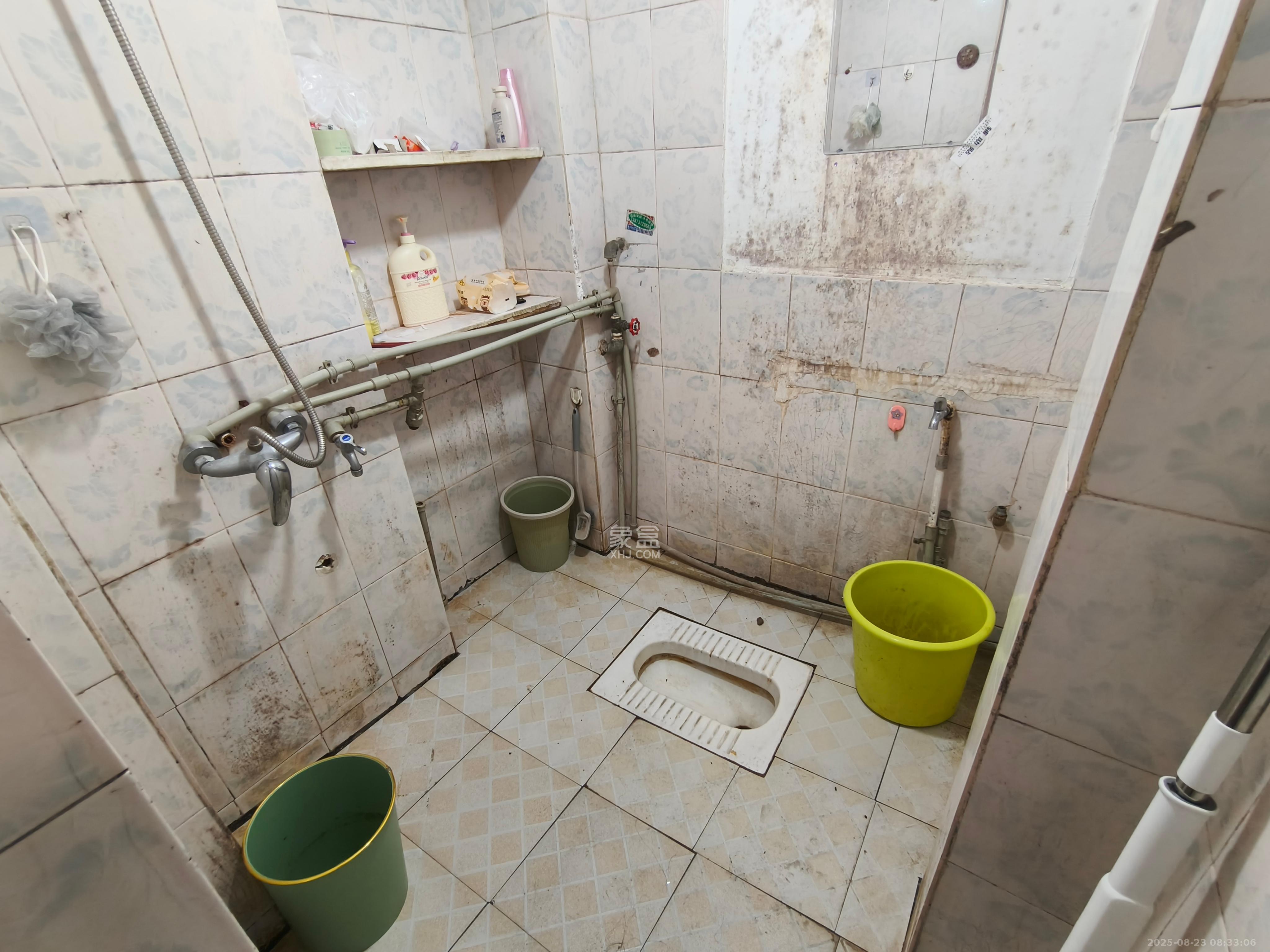 长沙师范附幼附小教师宿舍(崇圣里24号) 3室2厅1卫 2100.0元/月 长沙师范附幼附小教师宿舍(崇圣里24号) 3室2厅1卫 2100.0元/月室内图