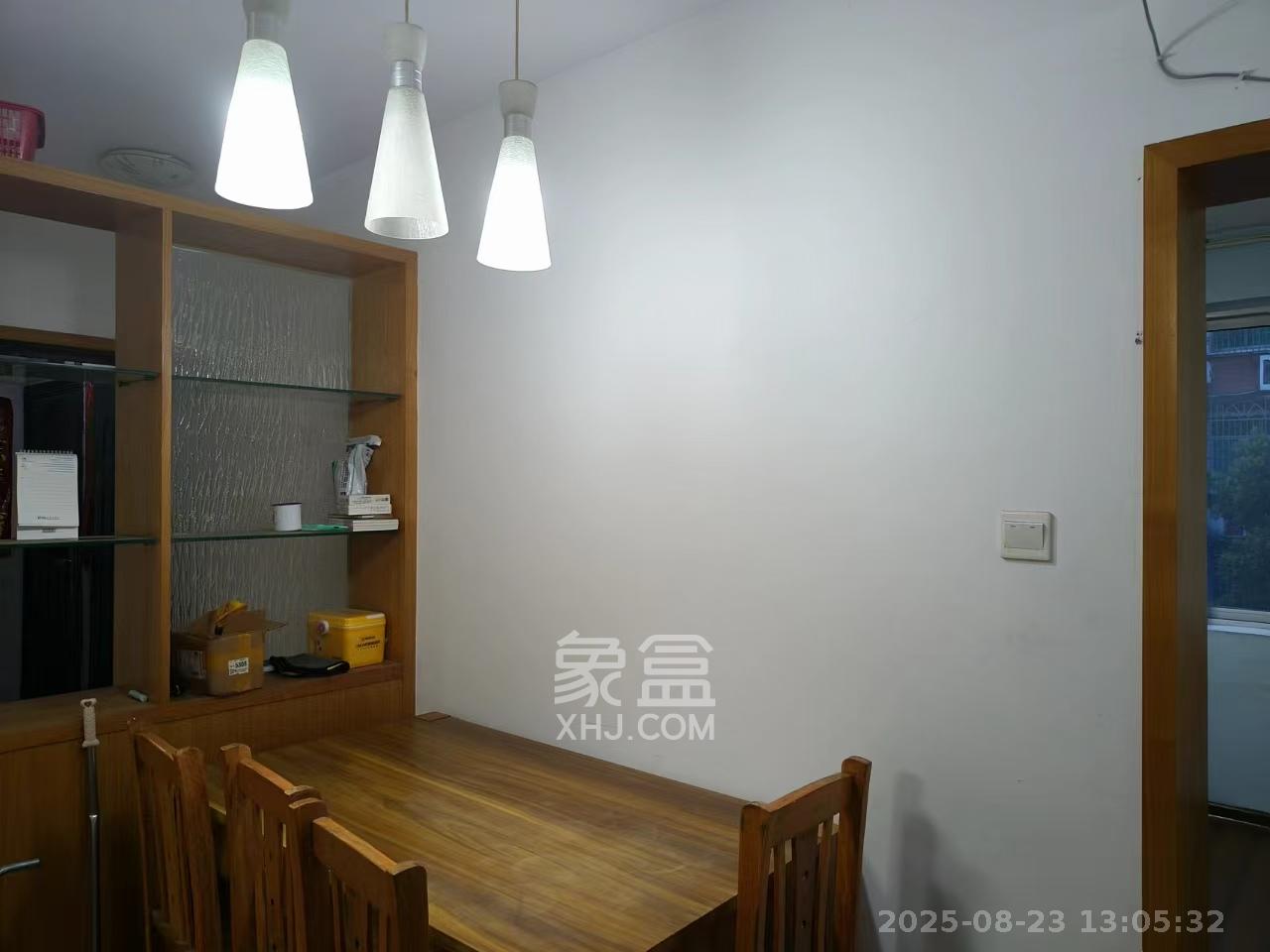 东岸锦城(东方人家)  2室2厅1卫    1500.0元/月室内图