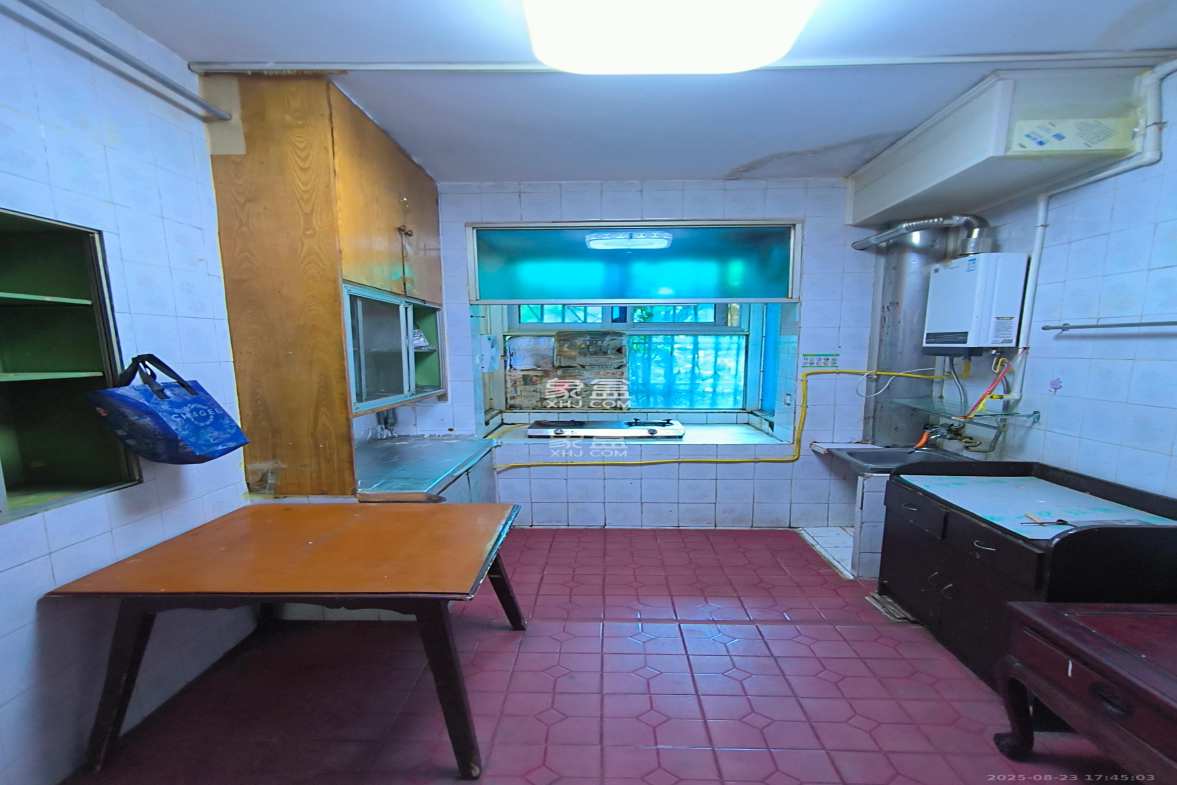 物贸小区 3室2厅1卫 2800.0元/月 物贸小区 3室2厅1卫 2800.0元/月室内图