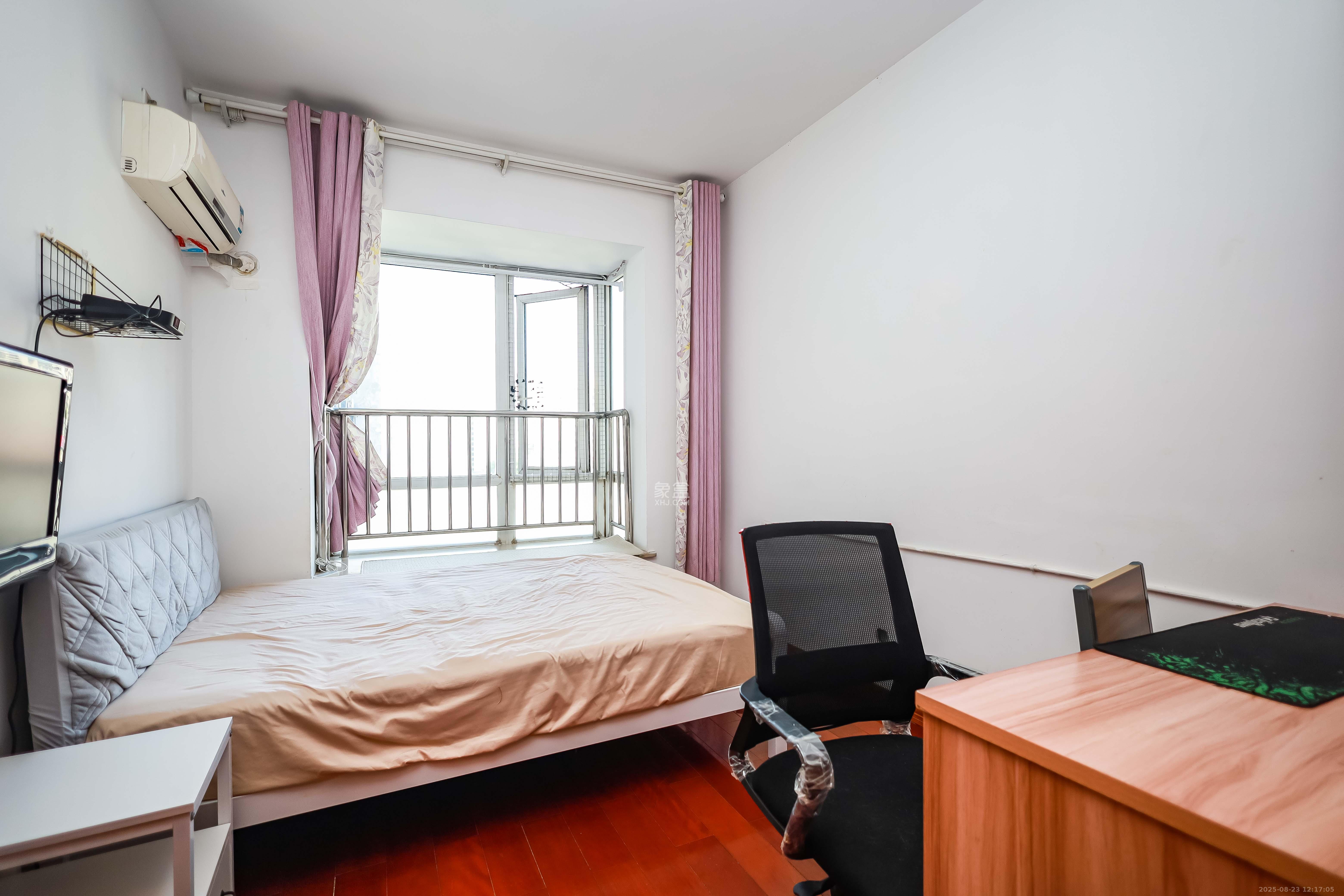 未来城科学家园  1室1厅1卫    30.0万 未来城科学家园  1室1厅1卫    30.0万卧室