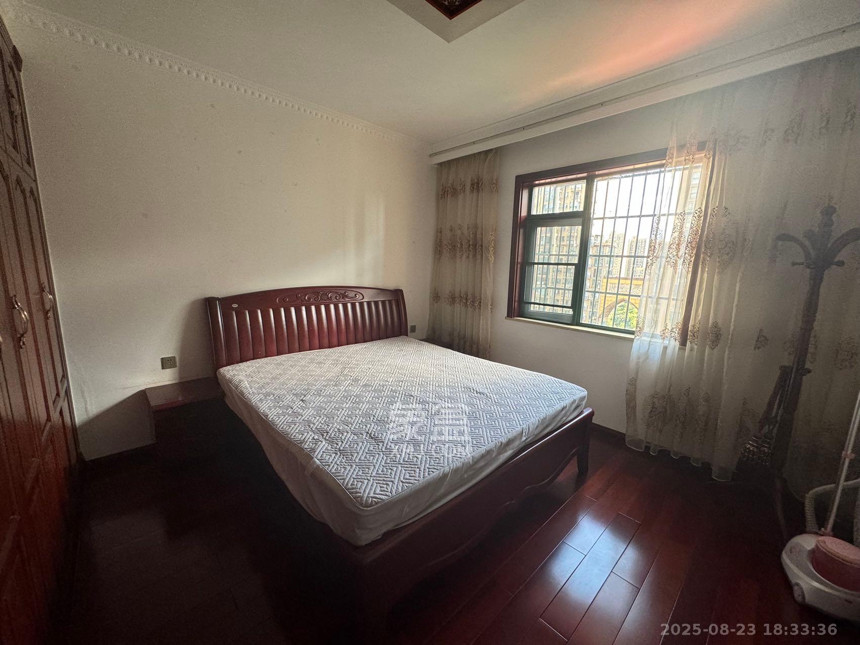 克拉美丽山庄(晟领国际) 4室2厅2卫 3300.0元/月 克拉美丽山庄(晟领国际) 4室2厅2卫 3300.0元/月室内图