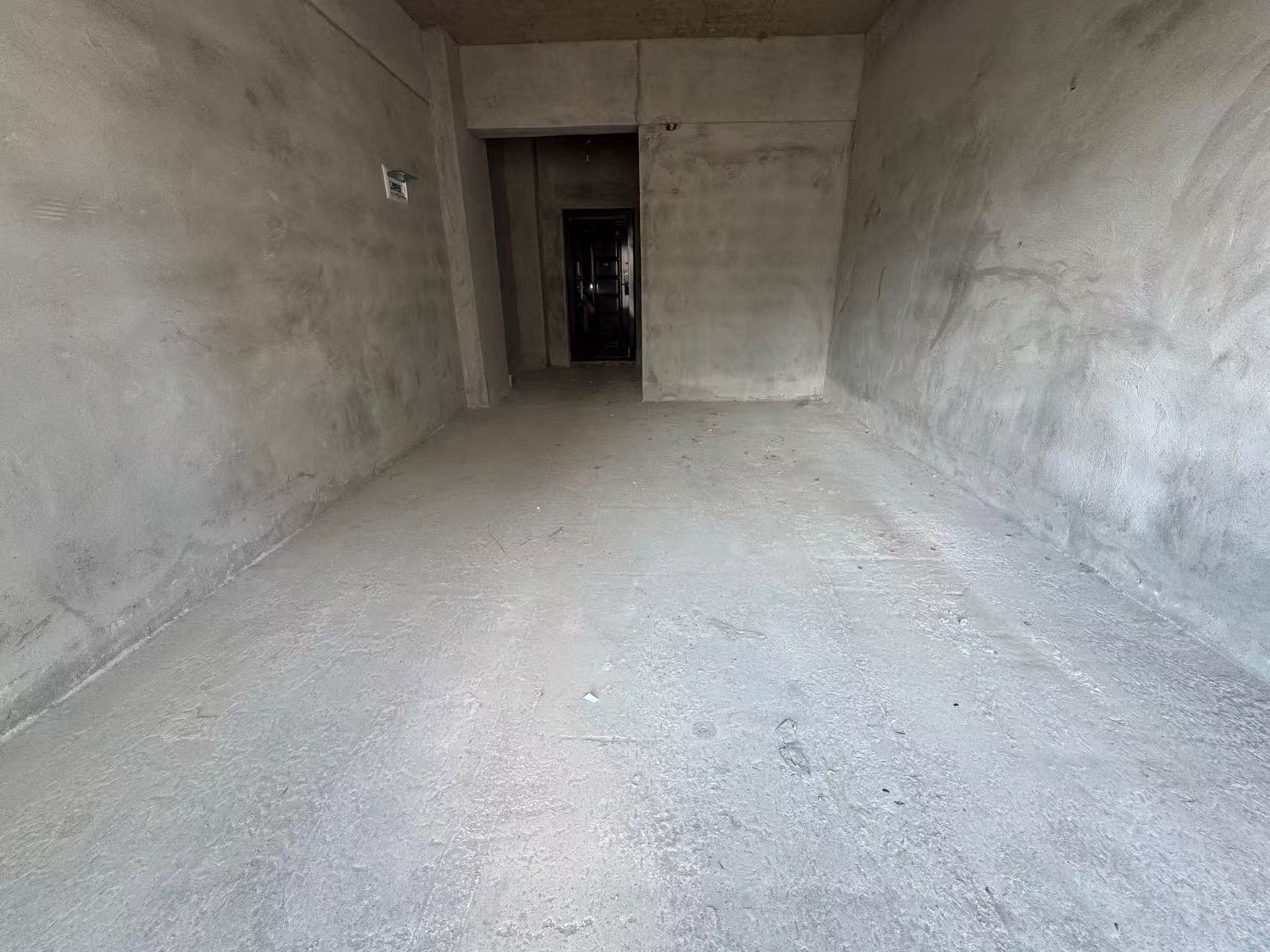 龙翔国际 1室1厅1卫 16.8万 龙翔国际 1室1厅1卫 16.8万客厅