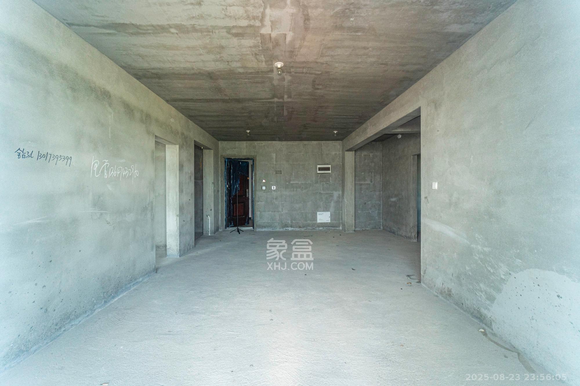 中安善化国际 3室2厅2卫 60.0万 中安善化国际 3室2厅2卫 60.0万客厅