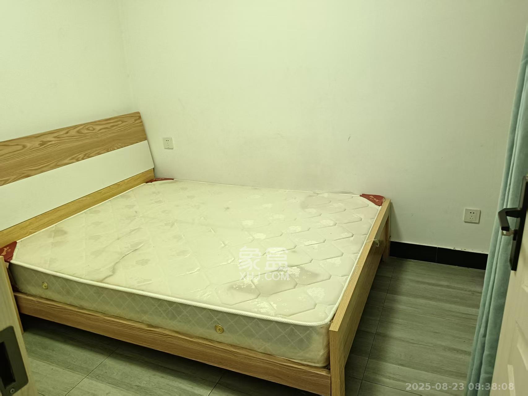 东方美地  1室0厅0卫   2300.00元/月室内图