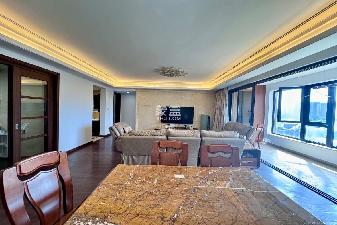 万科紫台 3室2厅2卫 5200.0元/月 万科紫台 3室2厅2卫 5200.0元/月室内图