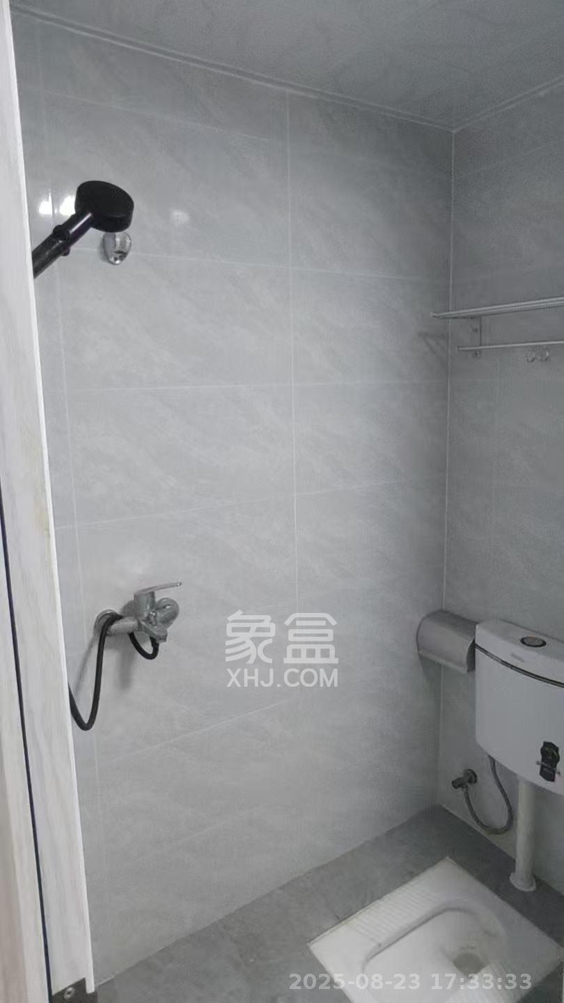 明昇壹城(明昇时代广场)二期  1室1厅1卫    1800.0元/月 明昇壹城(明昇时代广场)二期  1室1厅1卫    1800.0元/月室内图