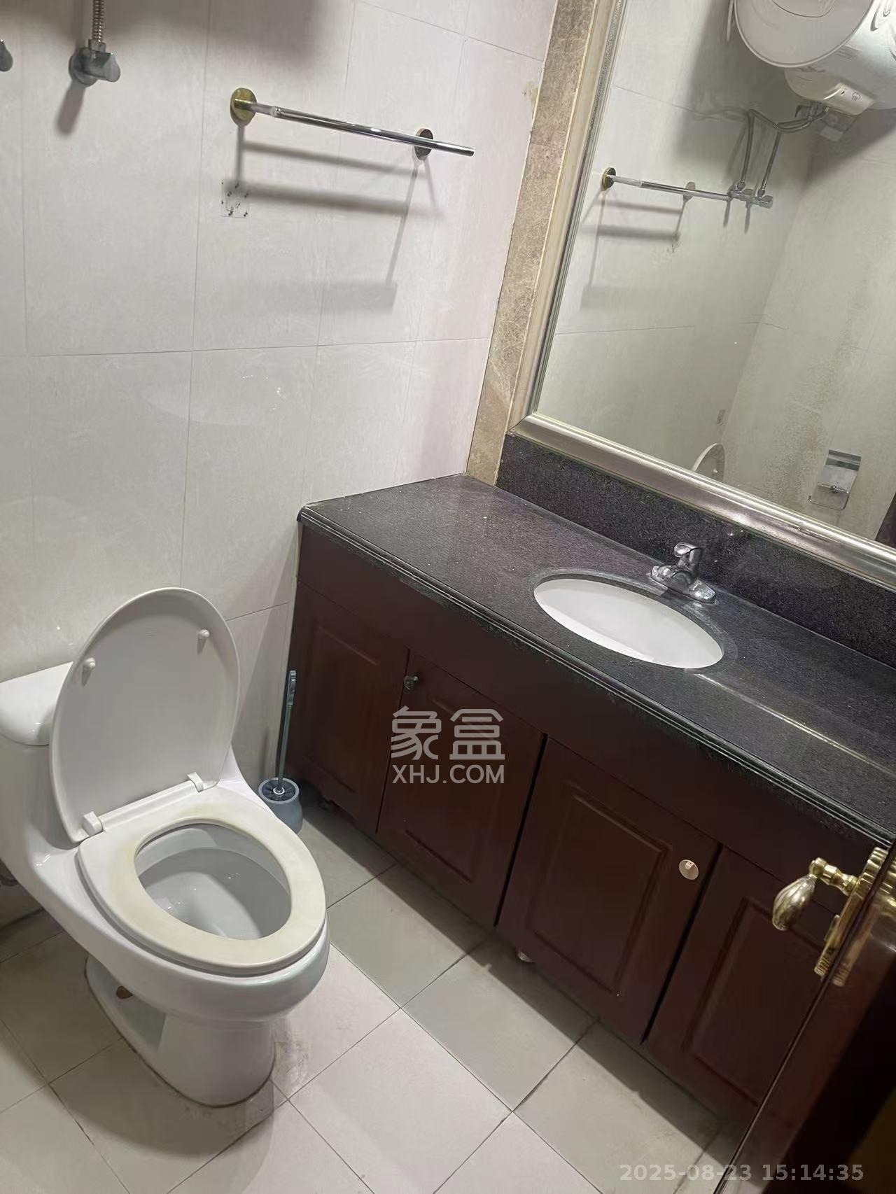 恒大华府  1室1厅1卫    1400.0元/月室内图