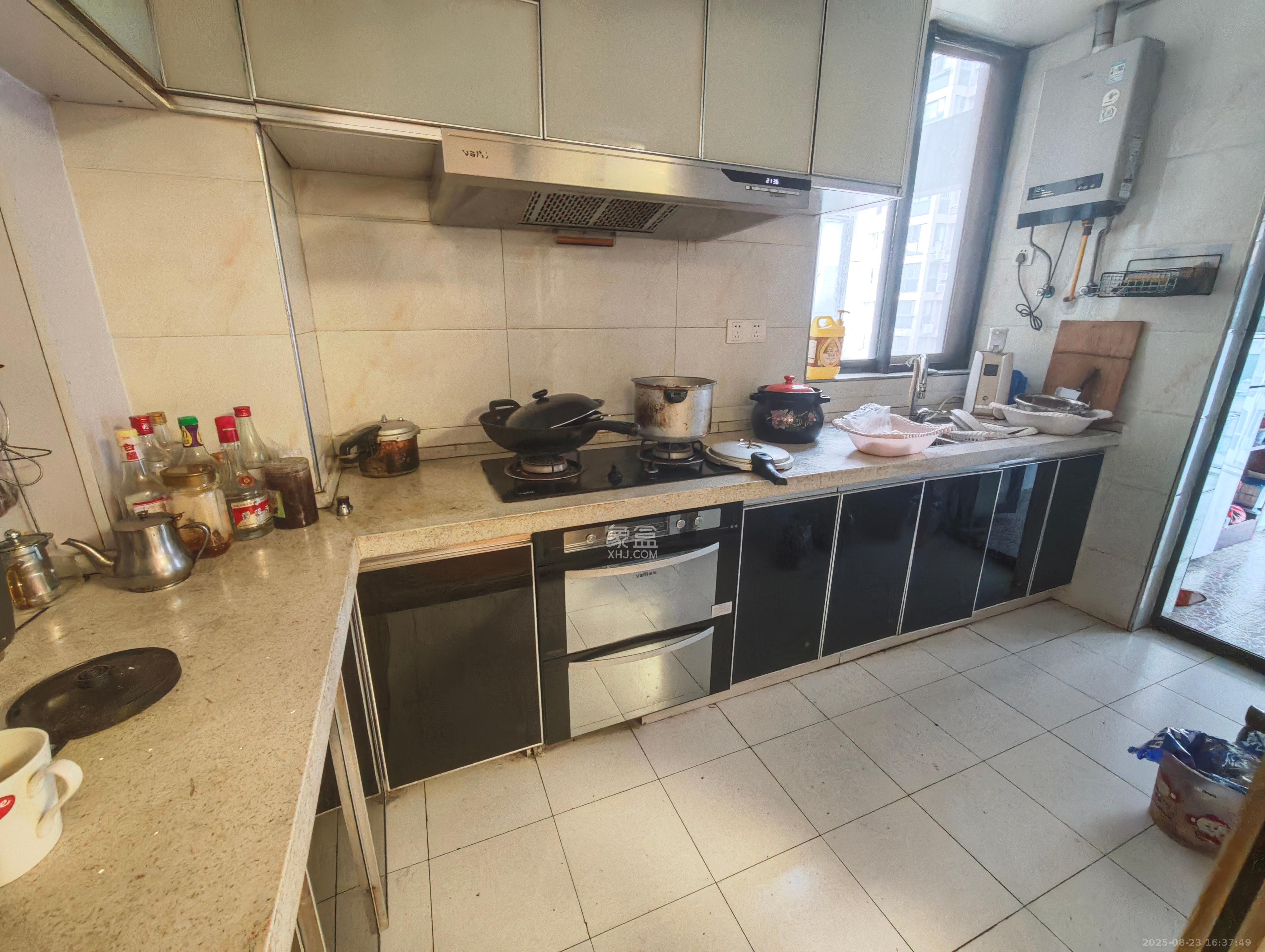 博林金谷  3室2厅2卫    3300.0元/月 博林金谷  3室2厅2卫    3300.0元/月室内图