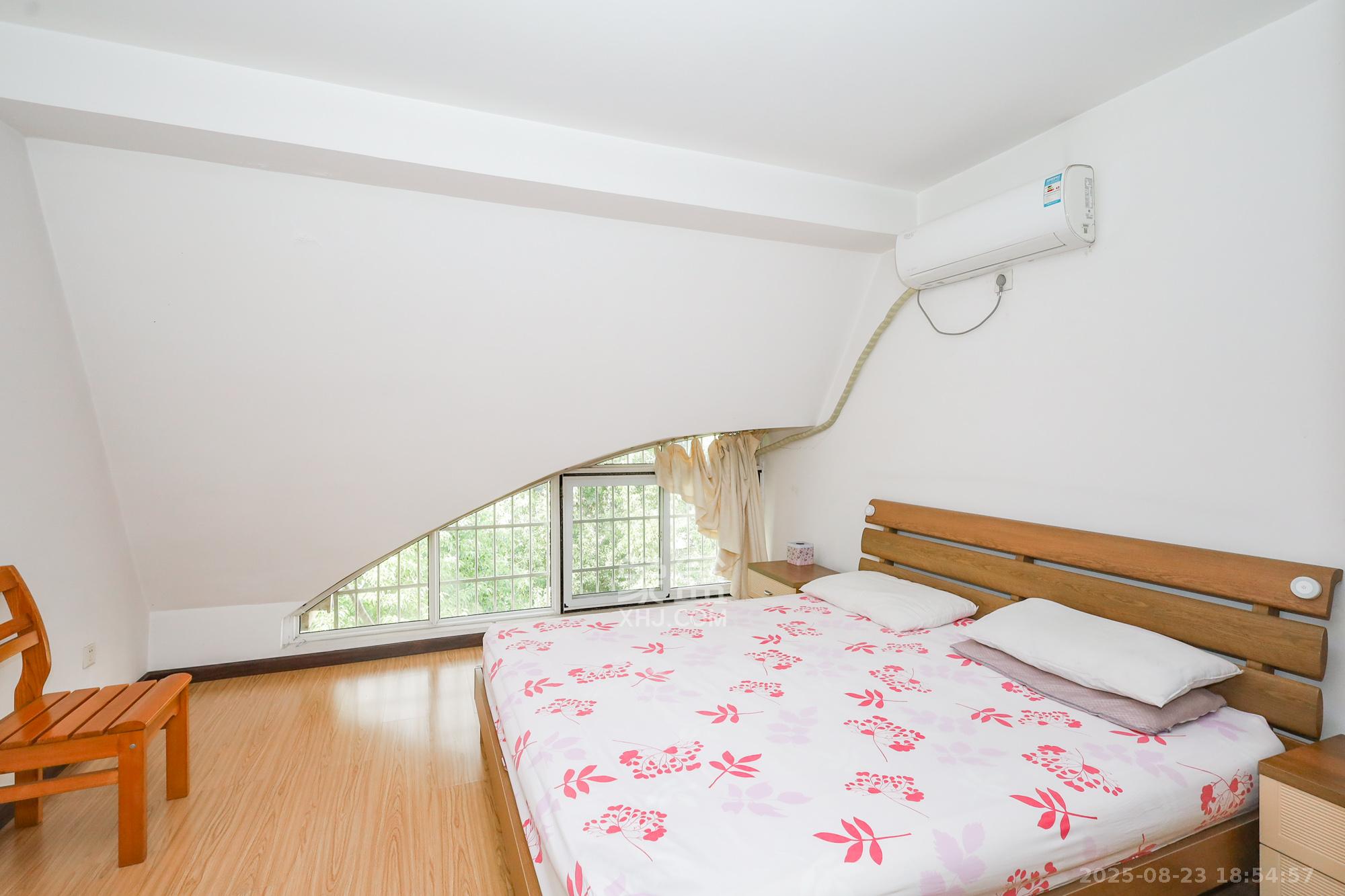 枫林美景  3室2厅2卫    70.0万 枫林美景  3室2厅2卫    70.0万卧室